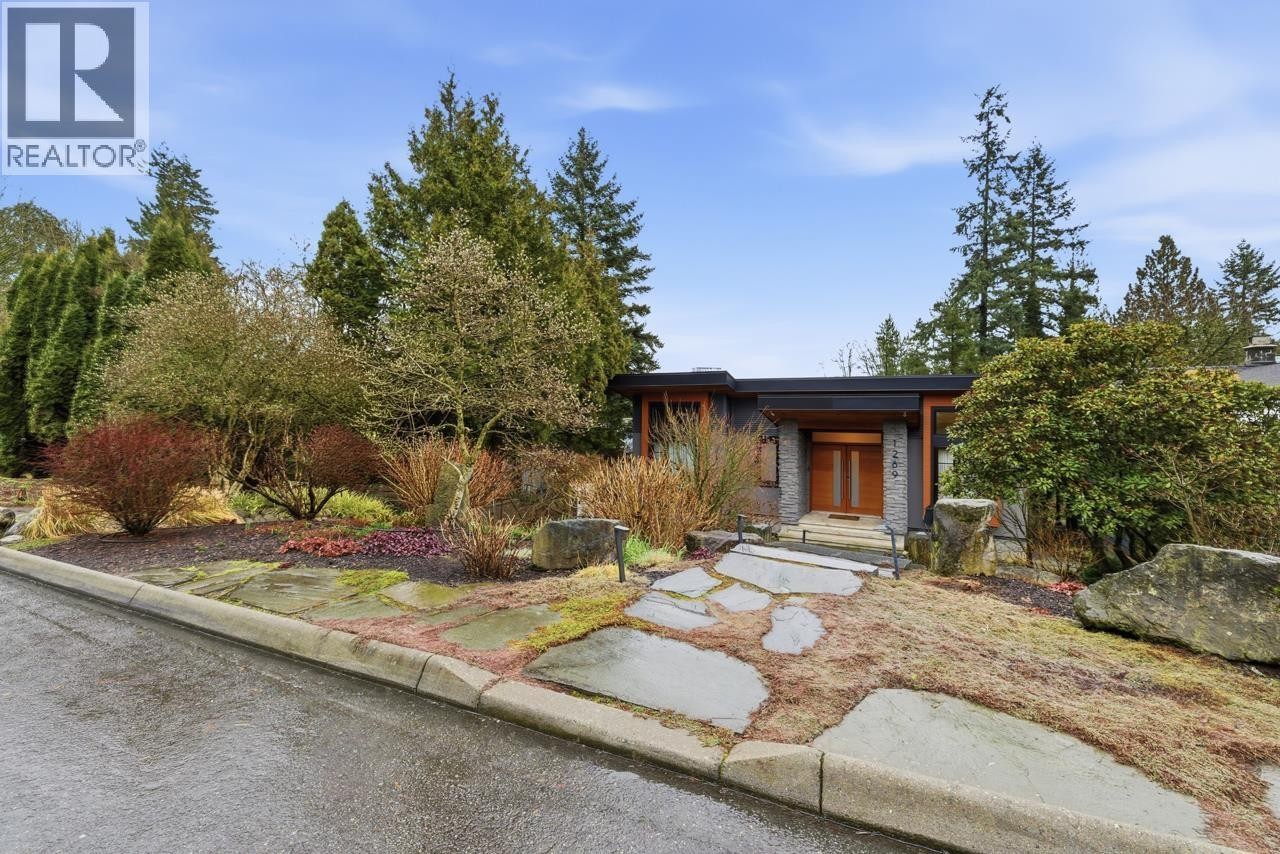 












1269 CLOVERLEY STREET

,
North Vancouver,




British Columbia
V7L1N7

