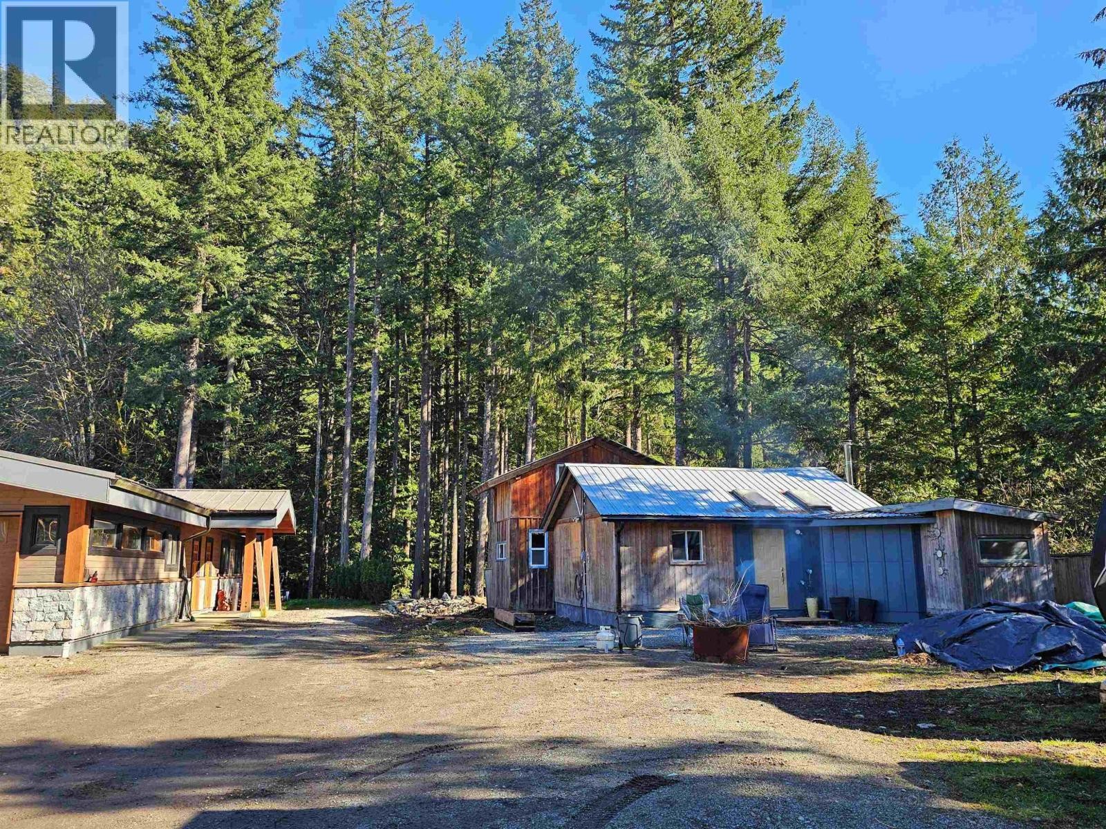 












3070 MIDNIGHT WAY

,
Squamish,




British Columbia
V0N1T0

