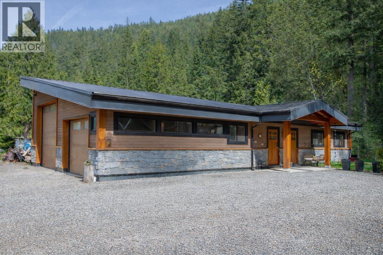 












3070 MIDNIGHT WAY

,
Squamish,




British Columbia
V0N1T0

