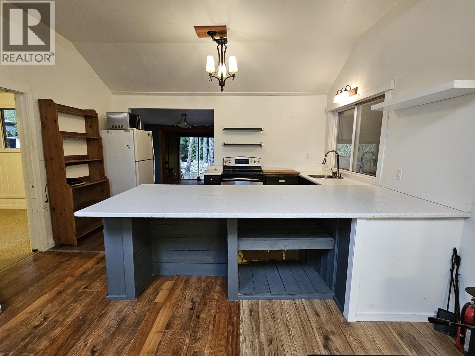 












3070 MIDNIGHT WAY

,
Squamish,




British Columbia
V0N1T0

