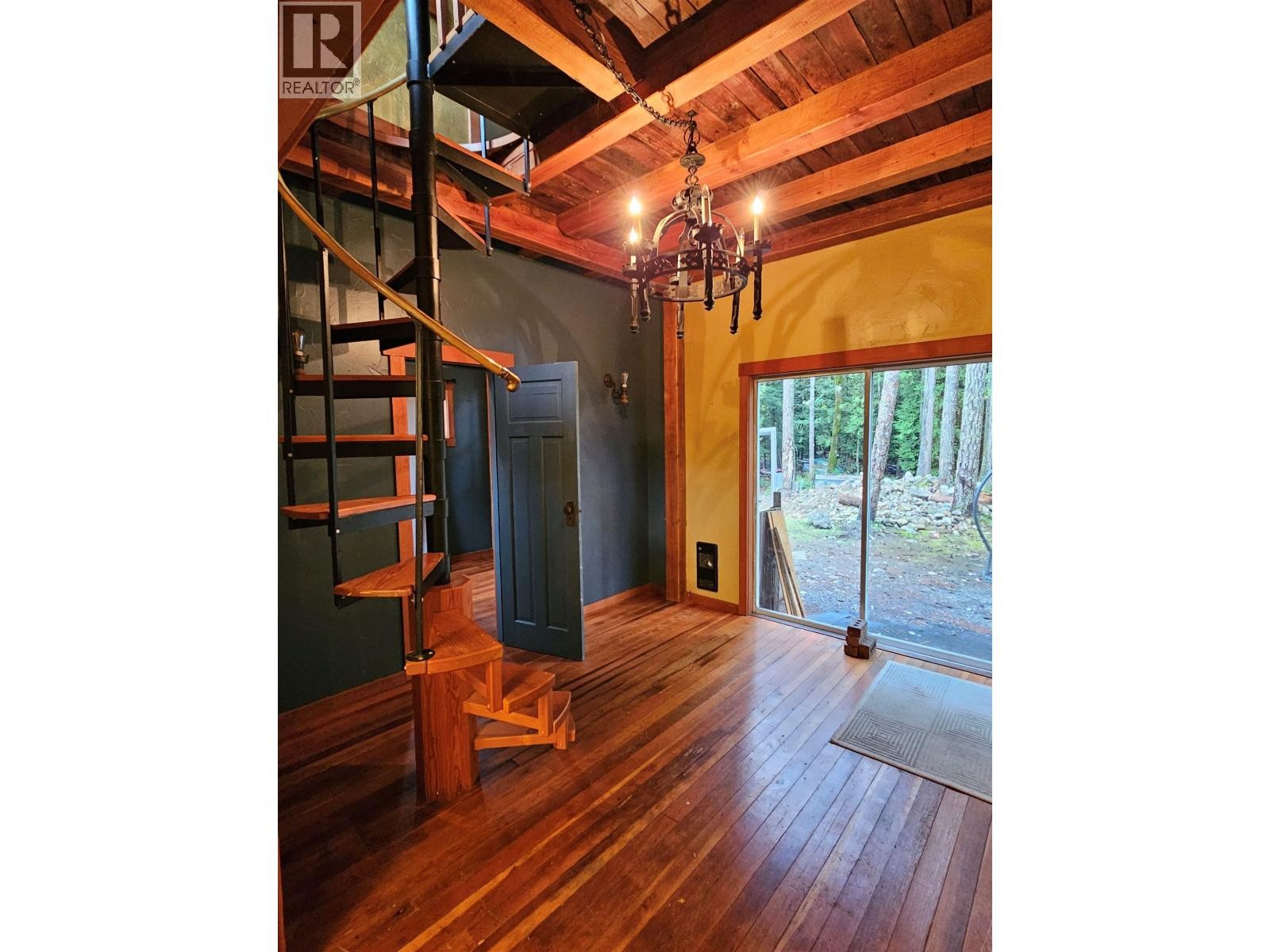 












3070 MIDNIGHT WAY

,
Squamish,




British Columbia
V0N1T0

