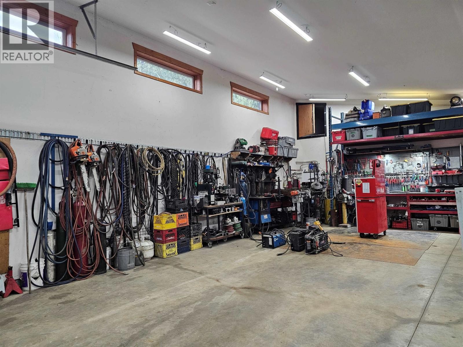 












3070 MIDNIGHT WAY

,
Squamish,




British Columbia
V0N1T0

