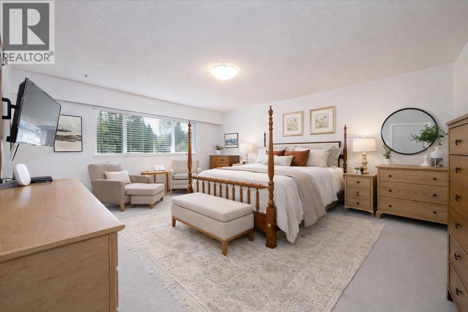 












2864 BUSHNELL PLACE

,
North Vancouver,




British Columbia
V7J2Y8

