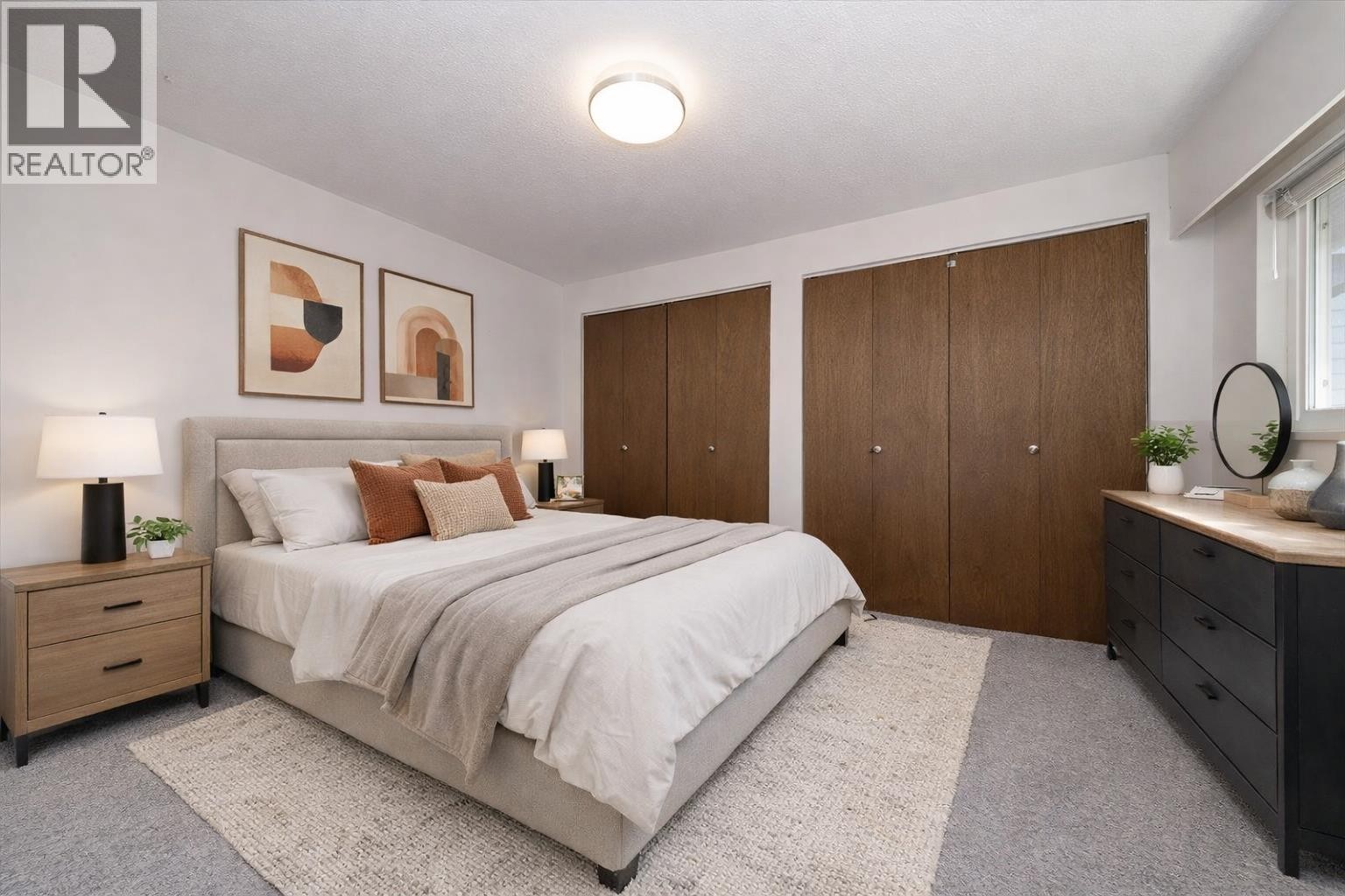 












2864 BUSHNELL PLACE

,
North Vancouver,




British Columbia
V7J2Y8

