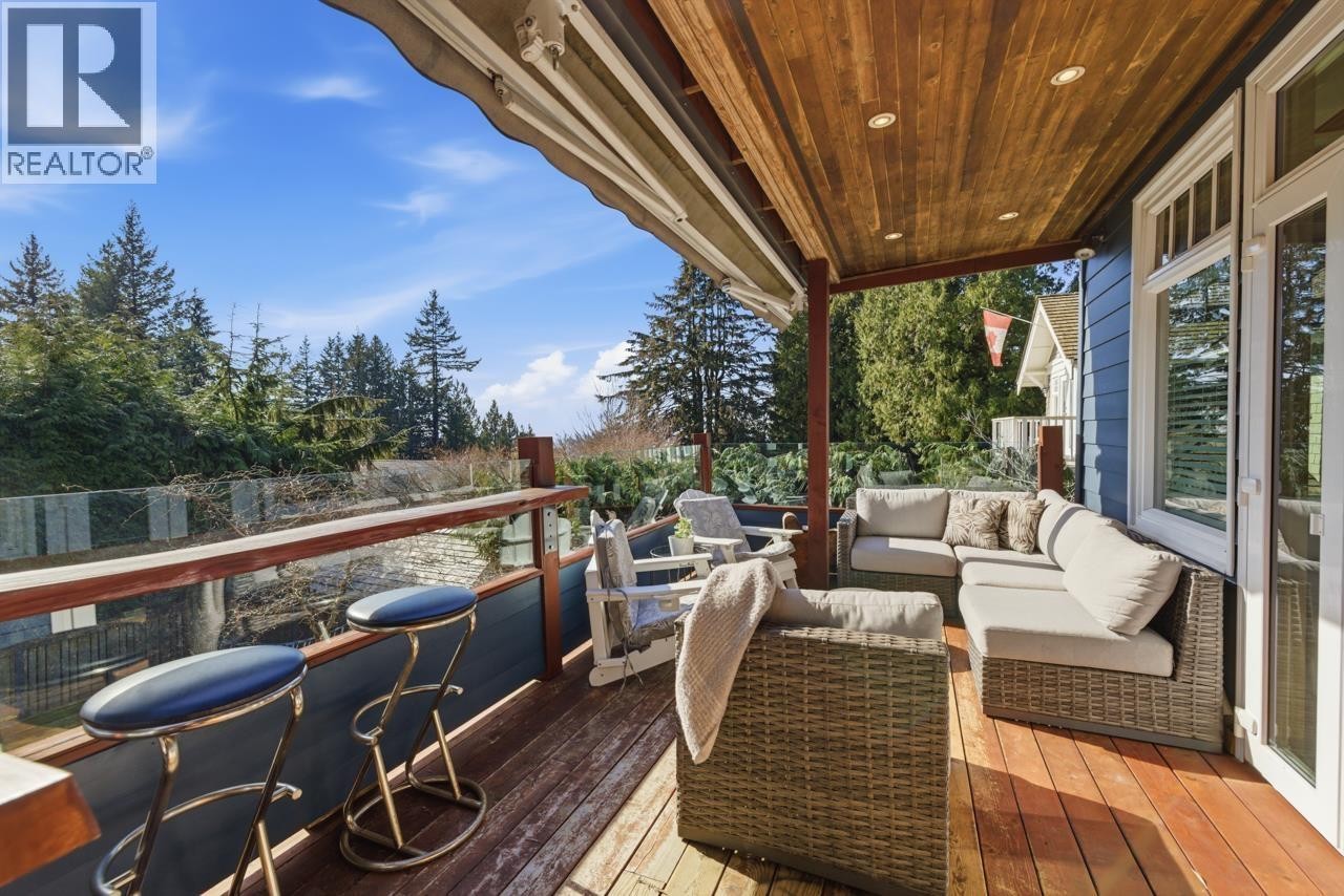 












145 E KENSINGTON ROAD

,
North Vancouver,




British Columbia
V7N1P2

