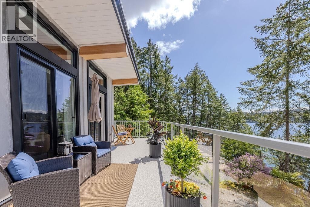 












6101 -6099 CORACLE DRIVE

,
Sechelt,




British Columbia
V7Z0C9

