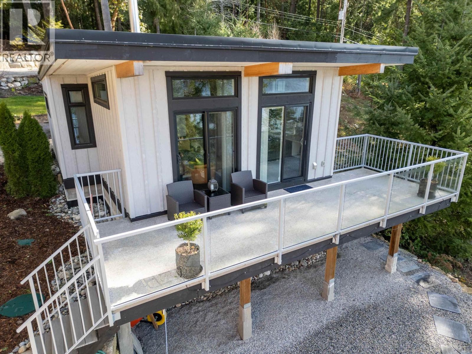 












6101 -6099 CORACLE DRIVE

,
Sechelt,




British Columbia
V7Z0C9

