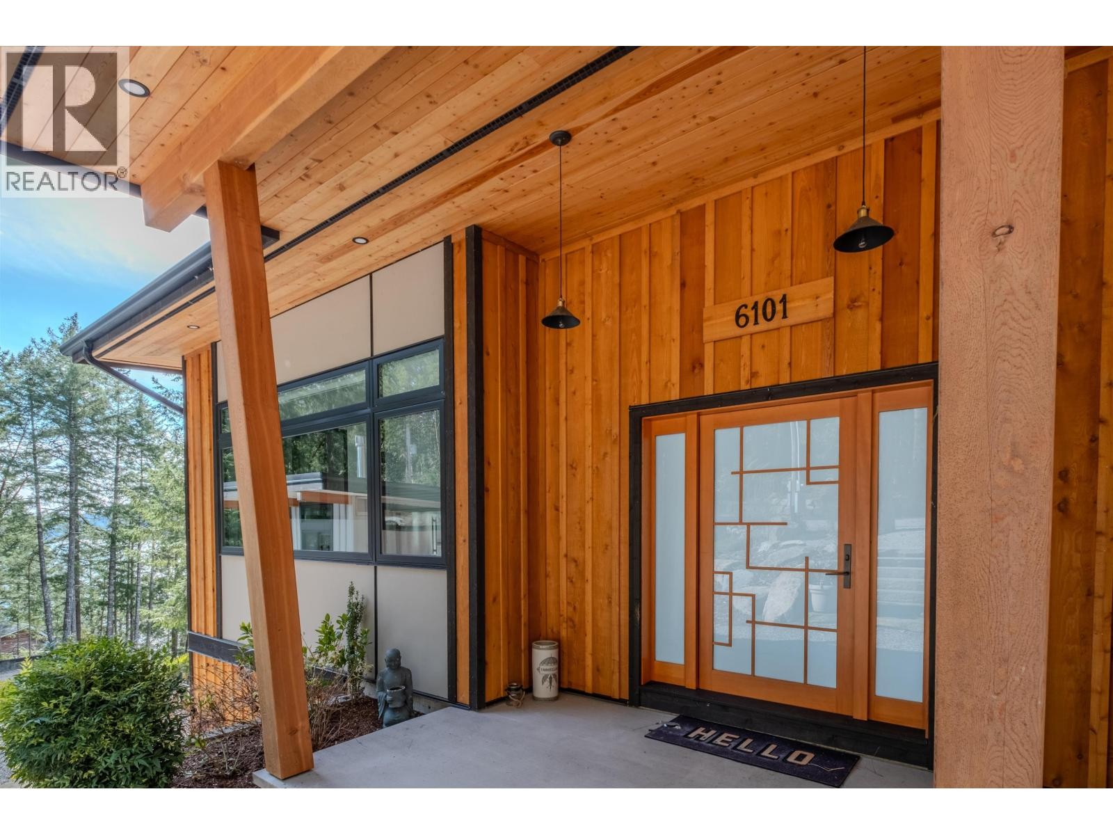 












6101 -6099 CORACLE DRIVE

,
Sechelt,




British Columbia
V7Z0C9

