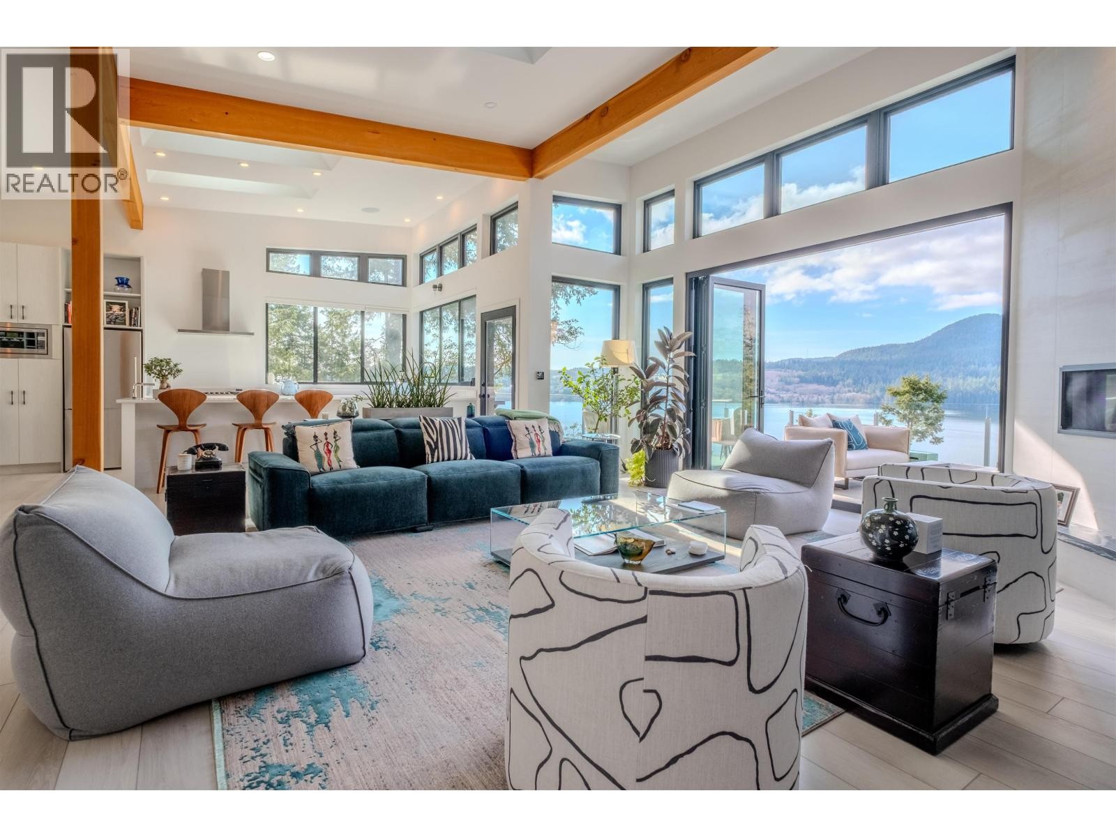 












6101 -6099 CORACLE DRIVE

,
Sechelt,




British Columbia
V7Z0C9

