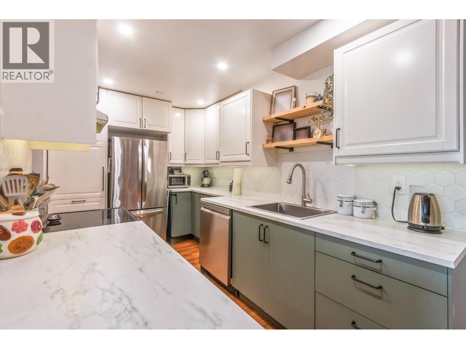 












104 9101 HORNE STREET

,
Burnaby,




British Columbia
V3N4M3

