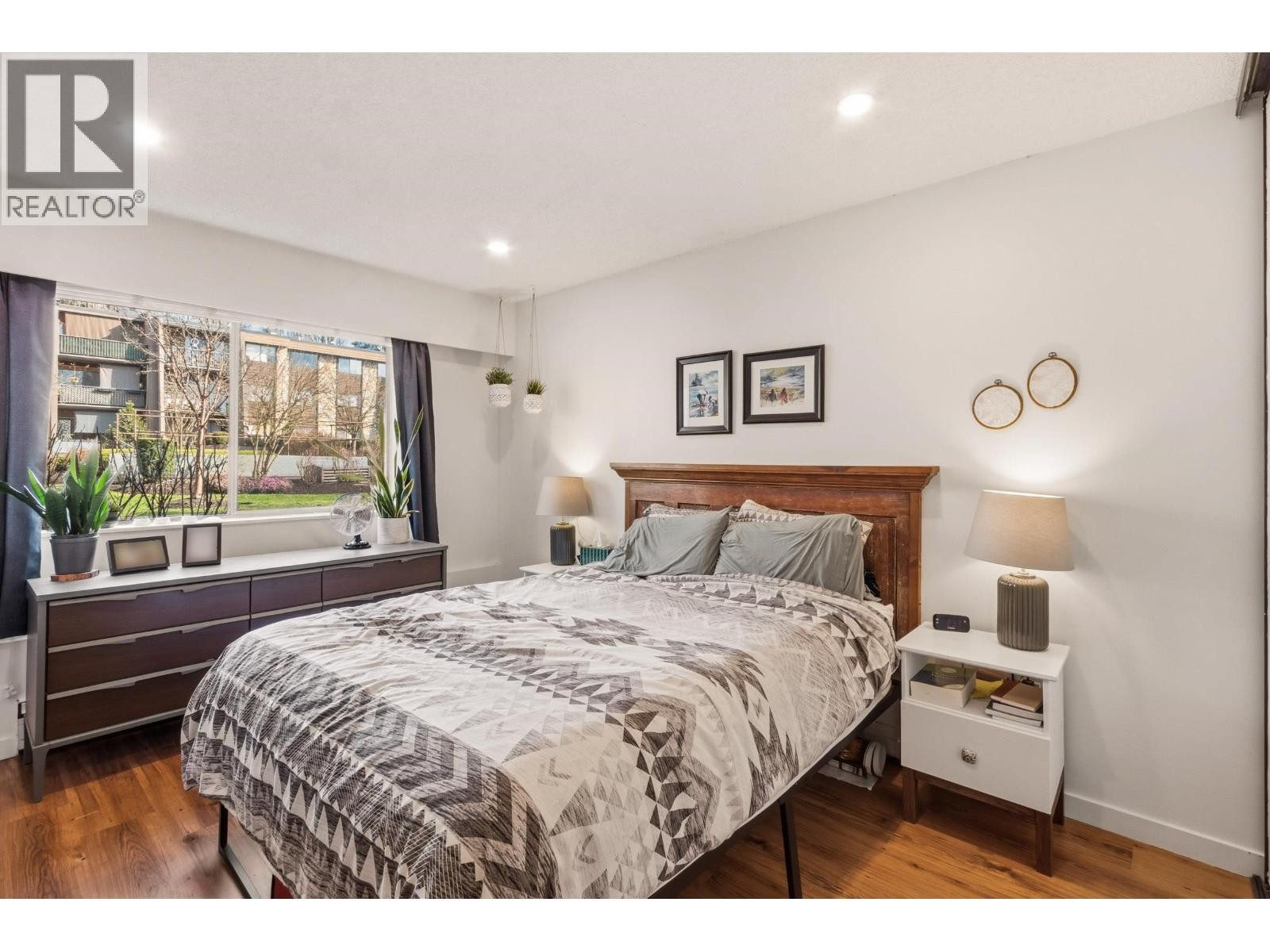 












104 9101 HORNE STREET

,
Burnaby,




British Columbia
V3N4M3

