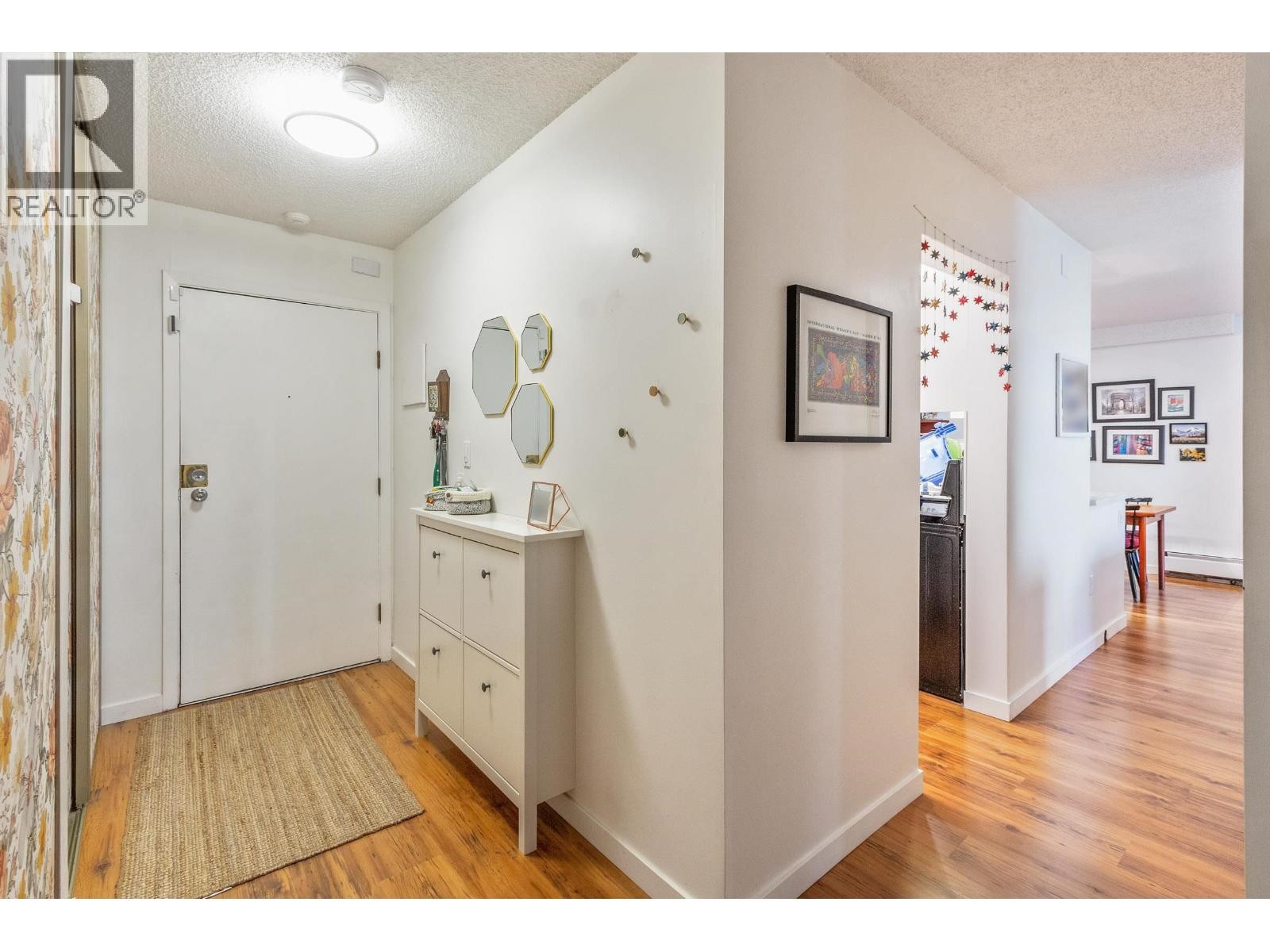 












104 9101 HORNE STREET

,
Burnaby,




British Columbia
V3N4M3

