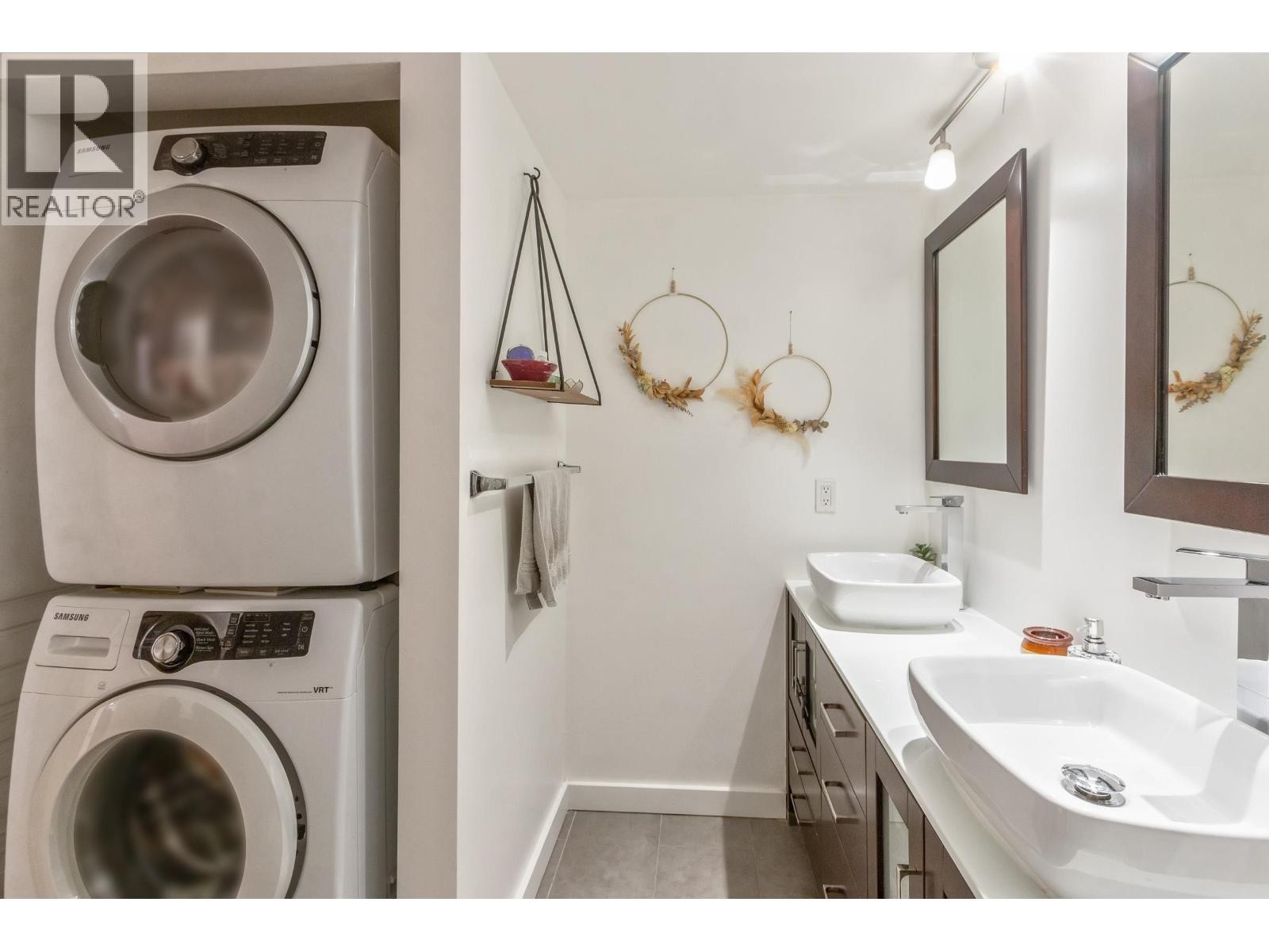 












104 9101 HORNE STREET

,
Burnaby,




British Columbia
V3N4M3

