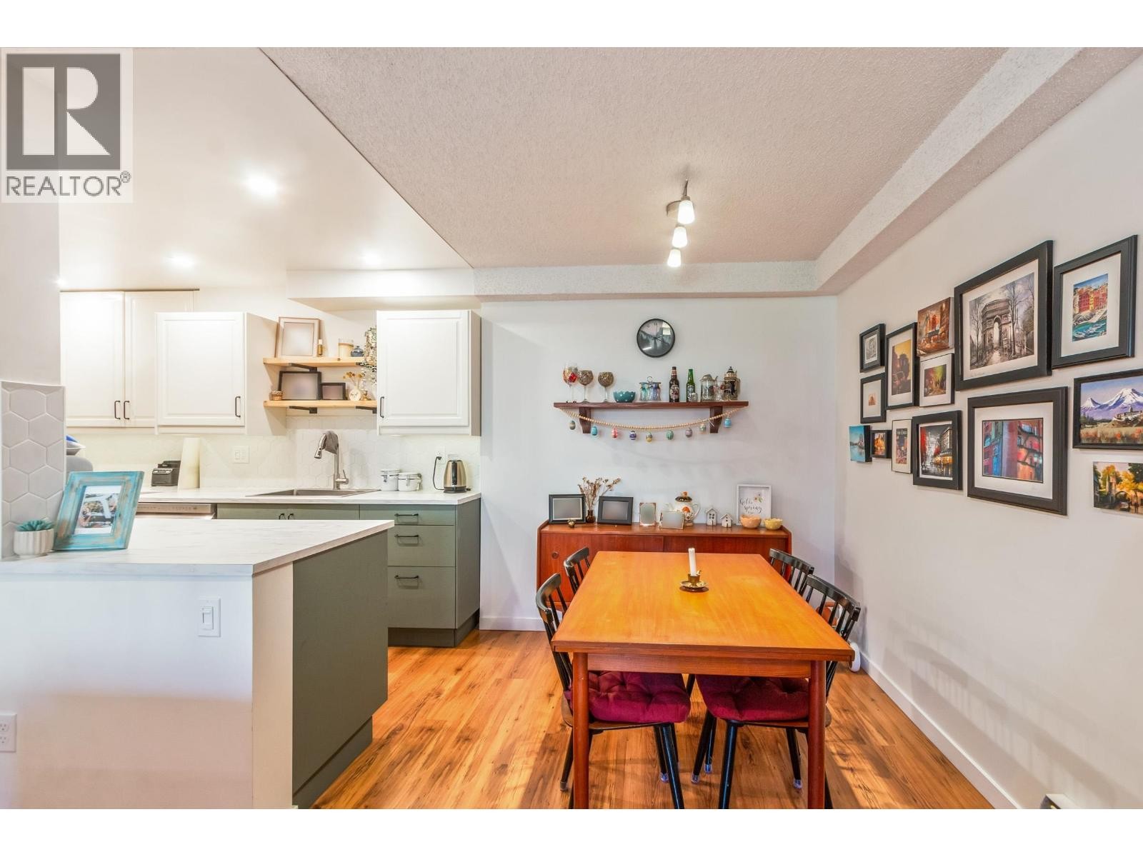 












104 9101 HORNE STREET

,
Burnaby,




British Columbia
V3N4M3

