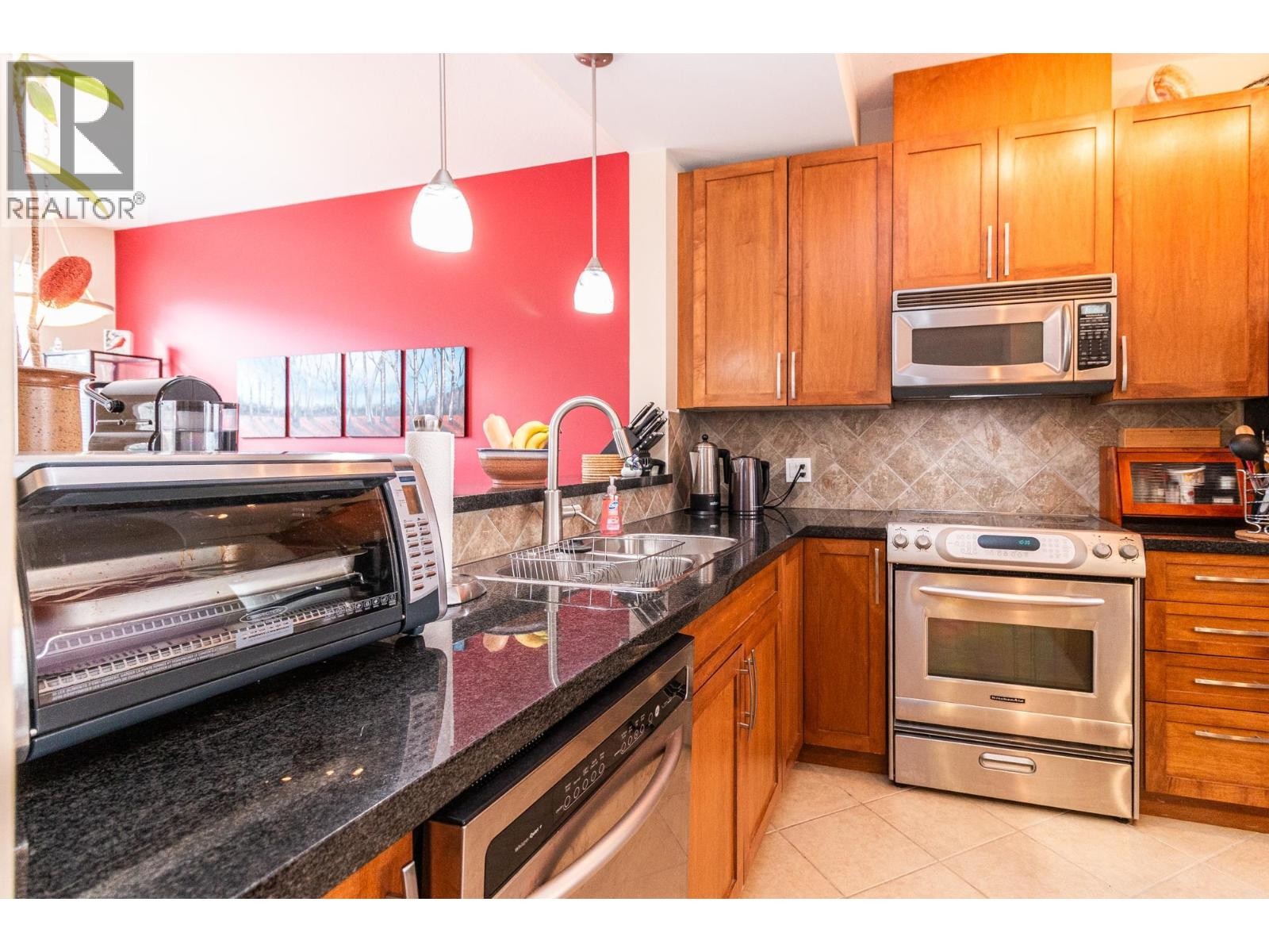












36 40632 GOVERNMENT ROAD

,
Squamish,




British Columbia
V8B0M7

