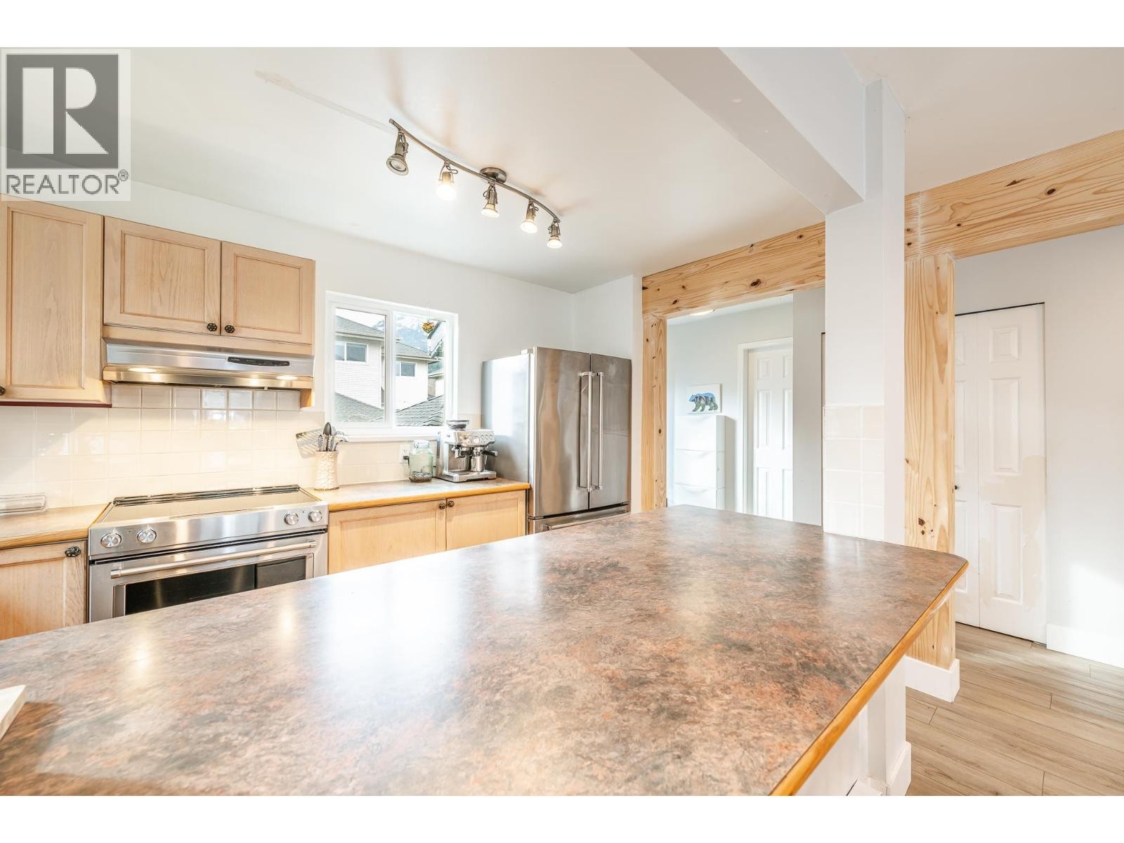 












22 41449 GOVERNMENT ROAD

,
Squamish,




British Columbia
V8B0G4

