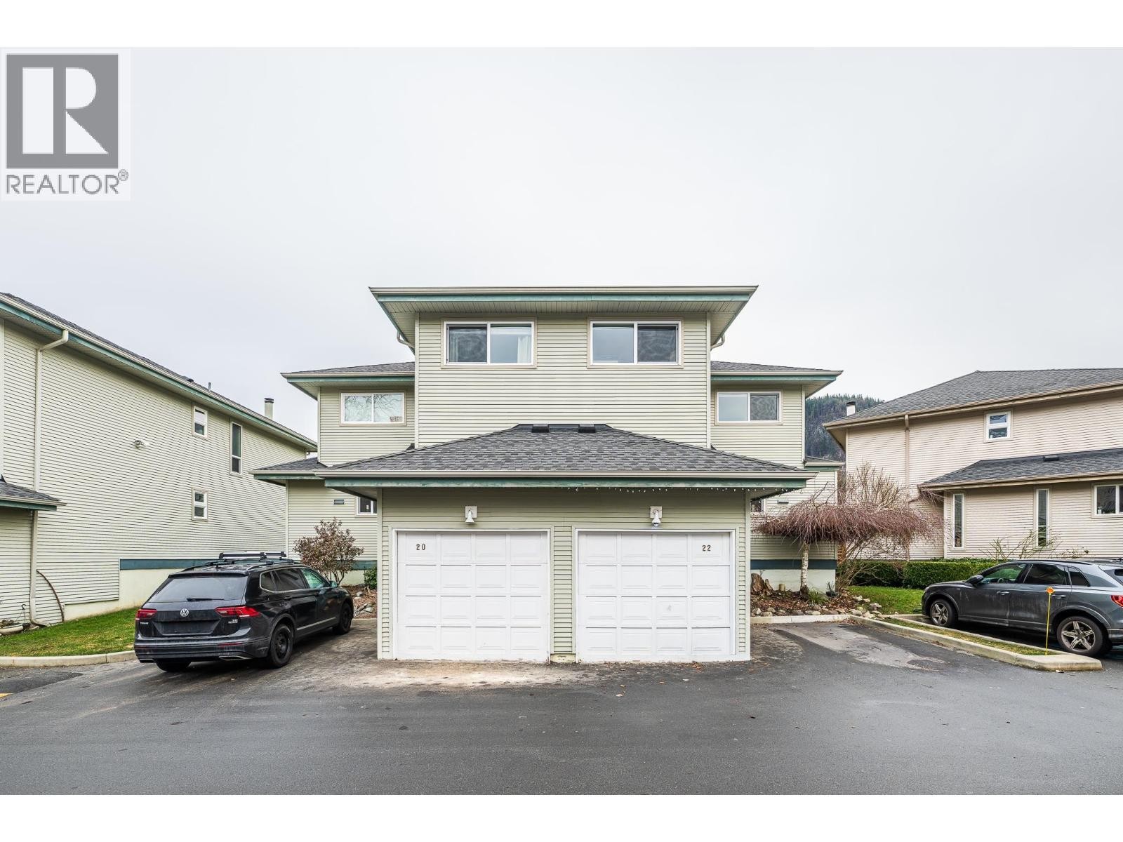 












22 41449 GOVERNMENT ROAD

,
Squamish,




British Columbia
V8B0G4

