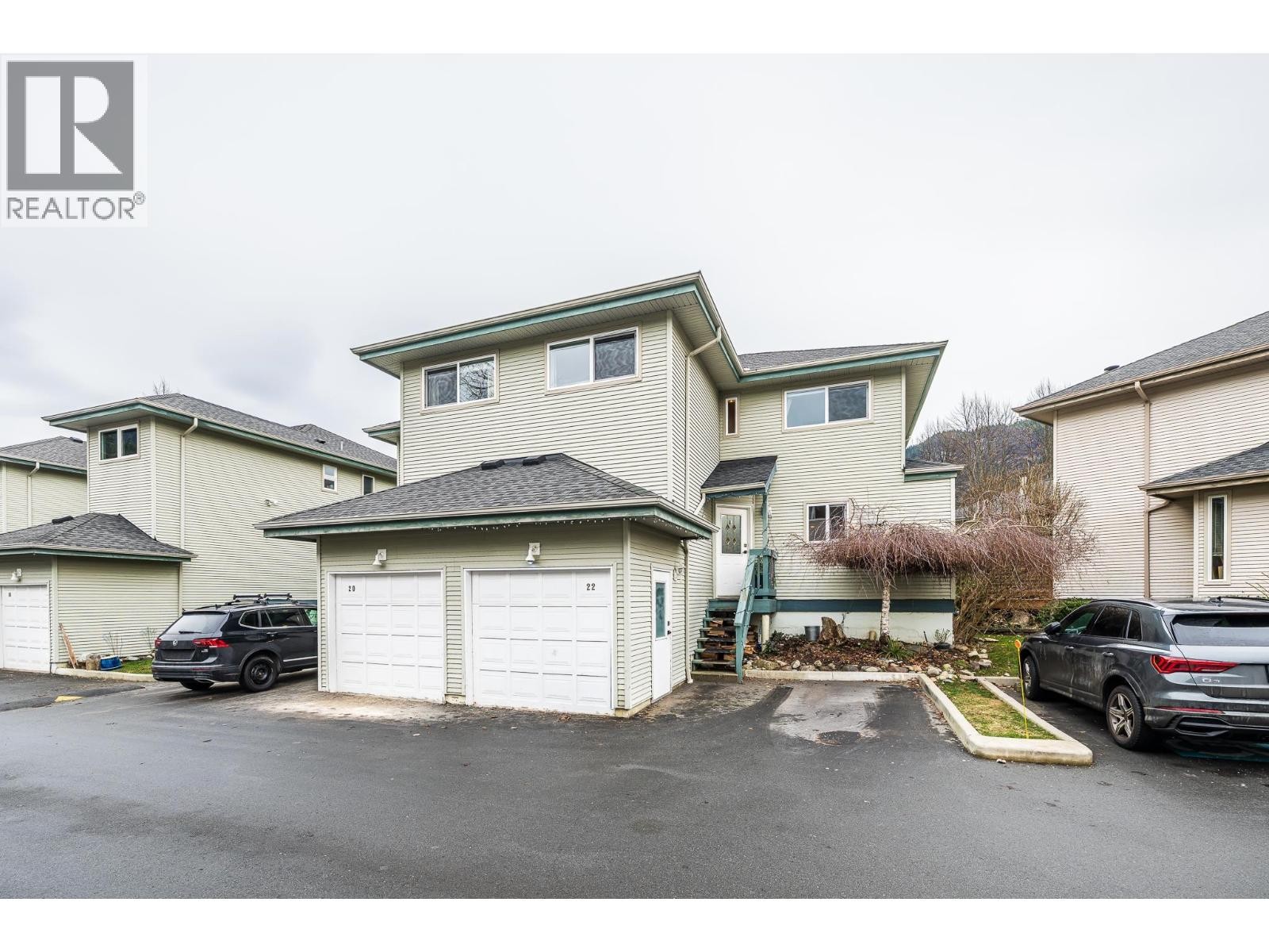 












22 41449 GOVERNMENT ROAD

,
Squamish,




British Columbia
V8B0G4

