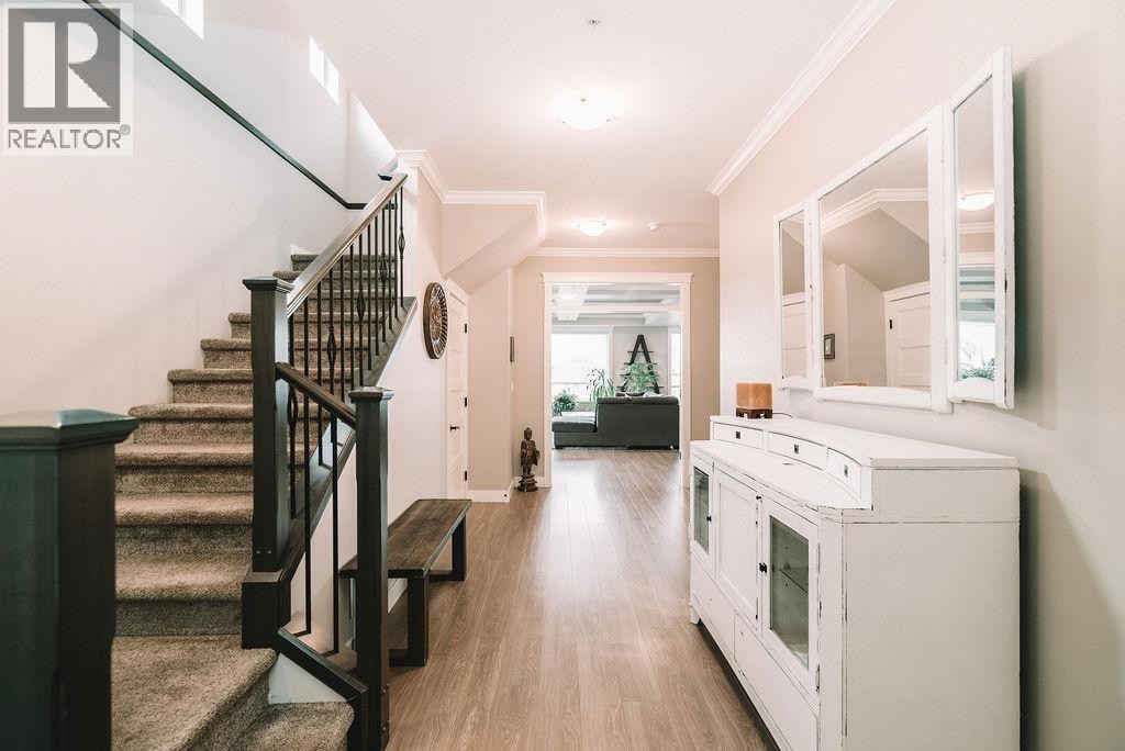 












10543 248 STREET

,
Maple Ridge,




British Columbia
V2W0G2


