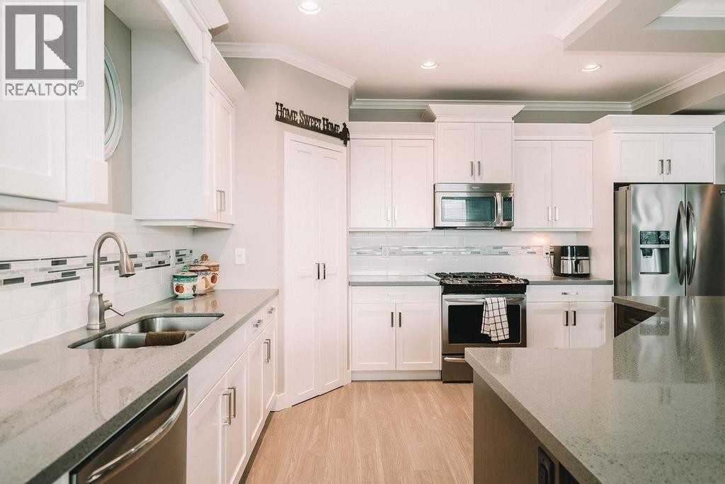 












10543 248 STREET

,
Maple Ridge,




British Columbia
V2W0G2

