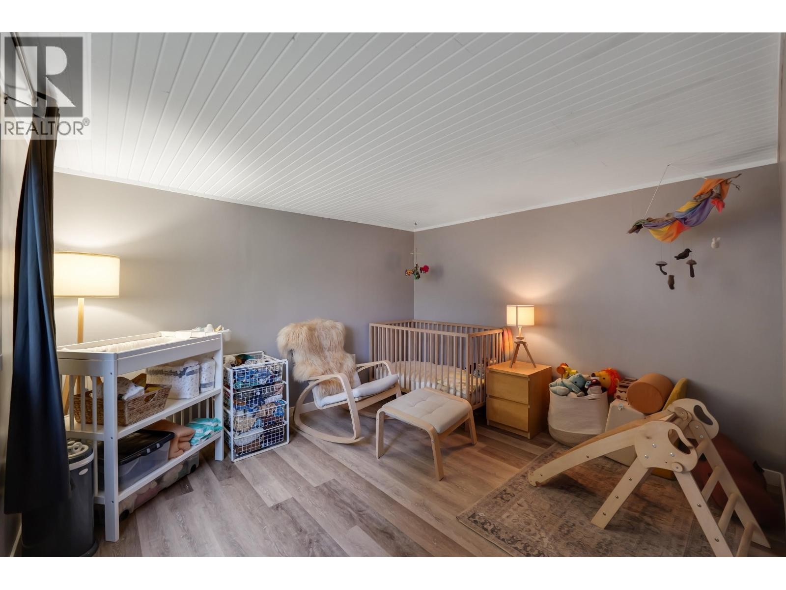 












4 40022 GOVERNMENT ROAD

,
Squamish,




British Columbia
V0N1T0

