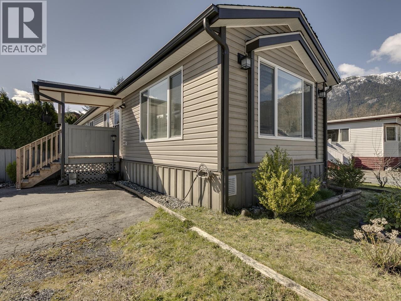 












70 40157 GOVERNMENT ROAD

,
Squamish,




British Columbia
V0N1T0

