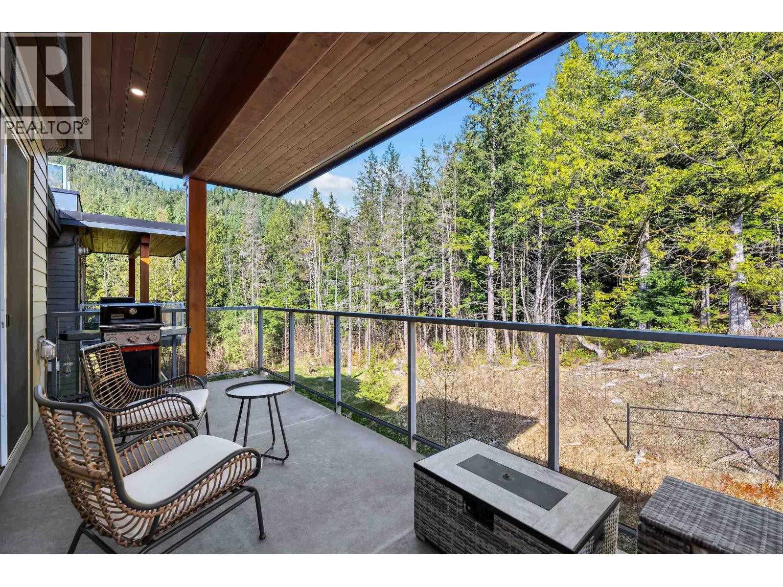 












313 41328 SKYRIDGE PLACE

,
Squamish,




British Columbia
V8B1A4

