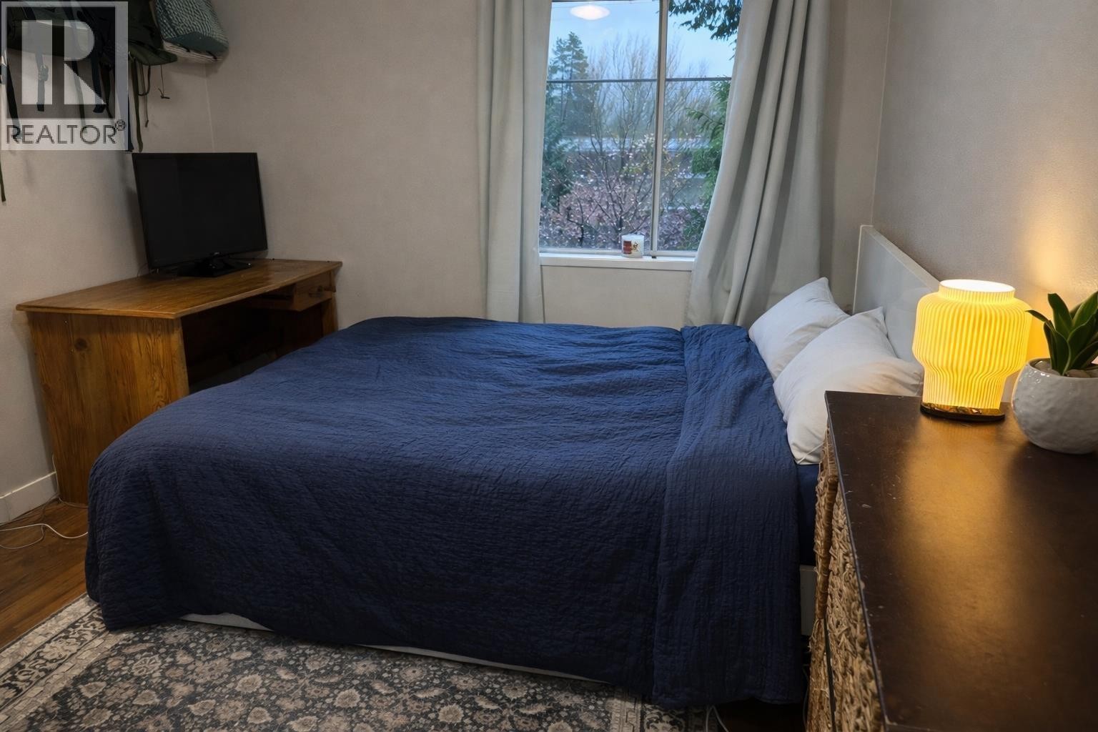












5 38171 WESTWAY AVENUE

,
Squamish,




British Columbia
V8B0Y4

