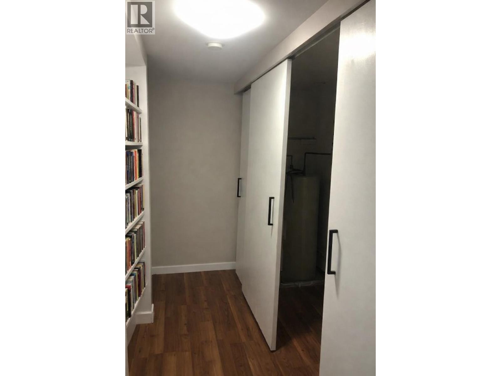 












5 38171 WESTWAY AVENUE

,
Squamish,




British Columbia
V8B0Y4

