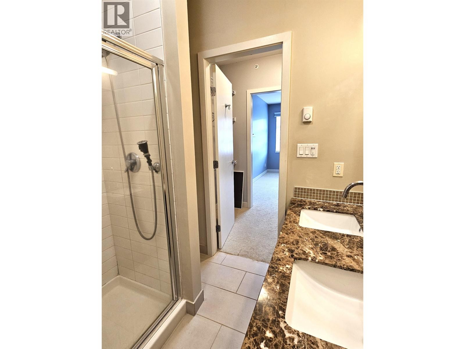 












312 41105 TANTALUS ROAD

,
Squamish,




British Columbia
V8B0N3

