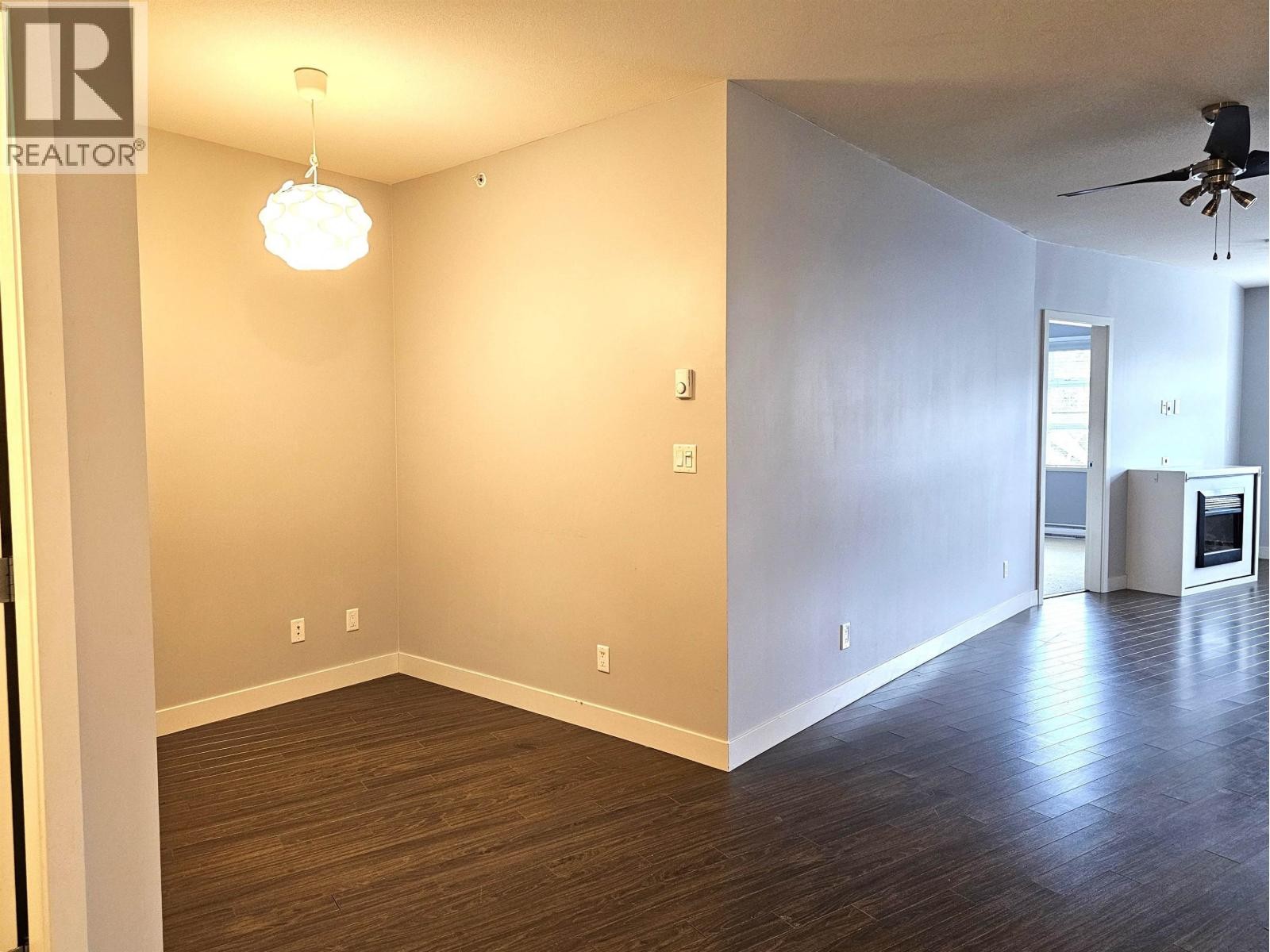 












312 41105 TANTALUS ROAD

,
Squamish,




British Columbia
V8B0N3

