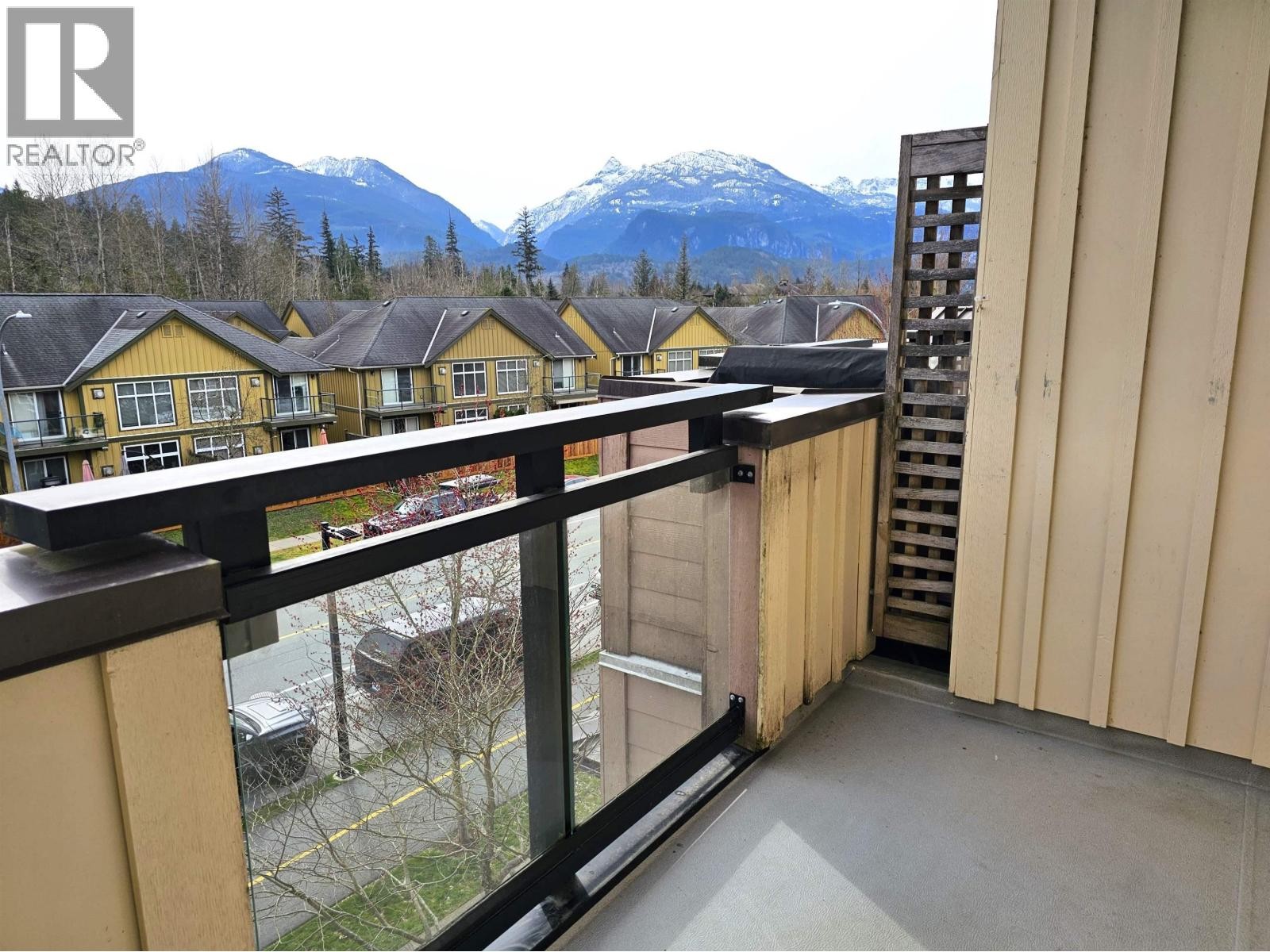 












312 41105 TANTALUS ROAD

,
Squamish,




British Columbia
V8B0N3

