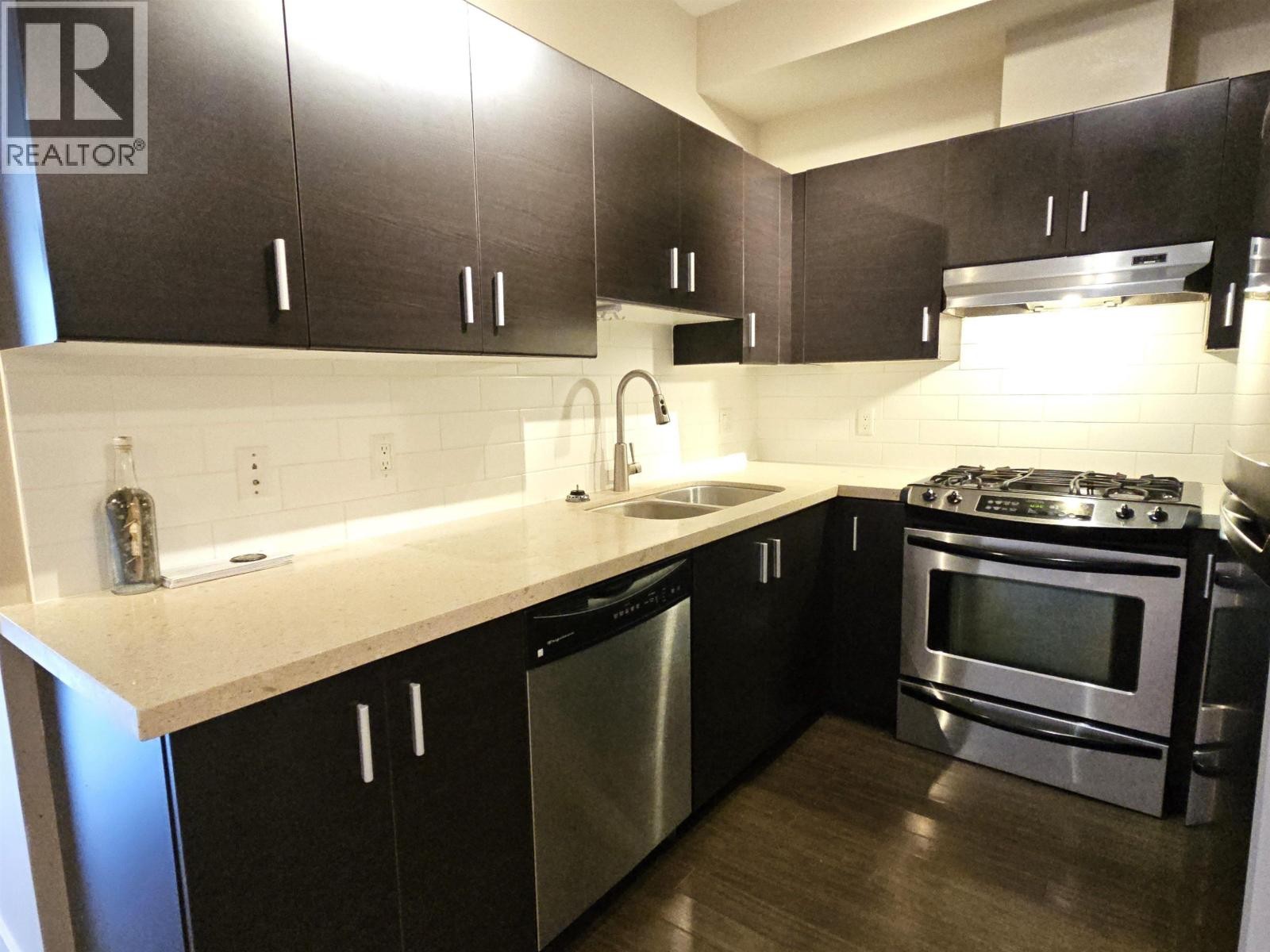 












312 41105 TANTALUS ROAD

,
Squamish,




British Columbia
V8B0N3

