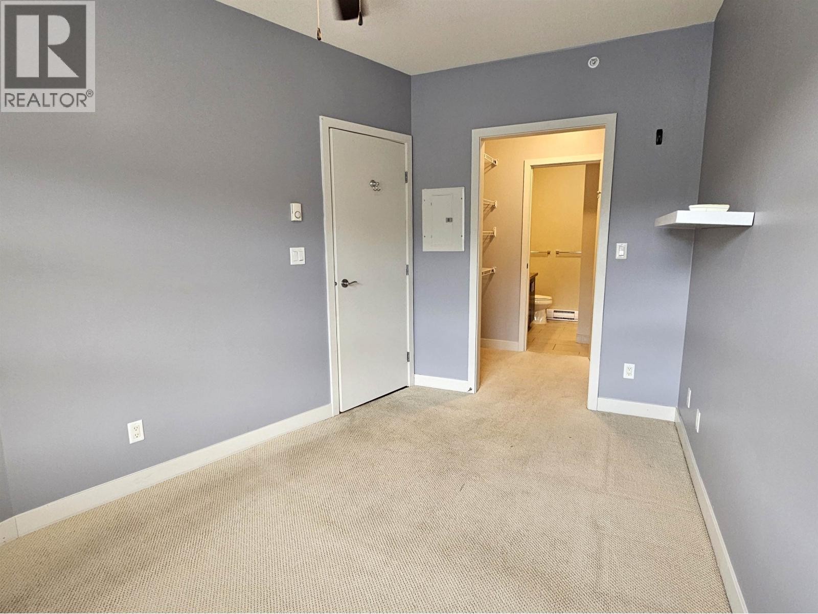 












312 41105 TANTALUS ROAD

,
Squamish,




British Columbia
V8B0N3


