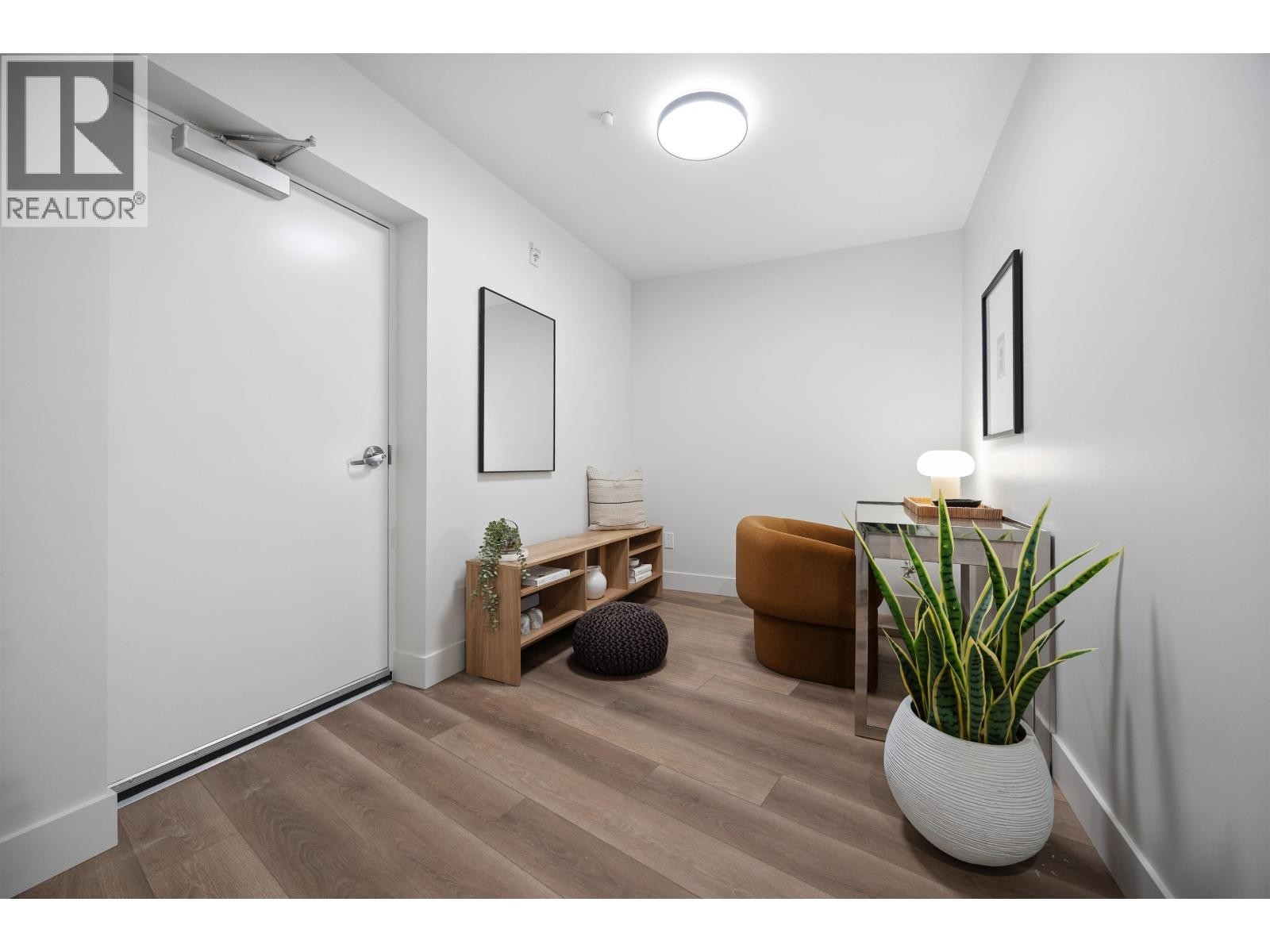 












3218 HIGHLAND BOULEVARD

,
North Vancouver,




British Columbia
V7R2V9

