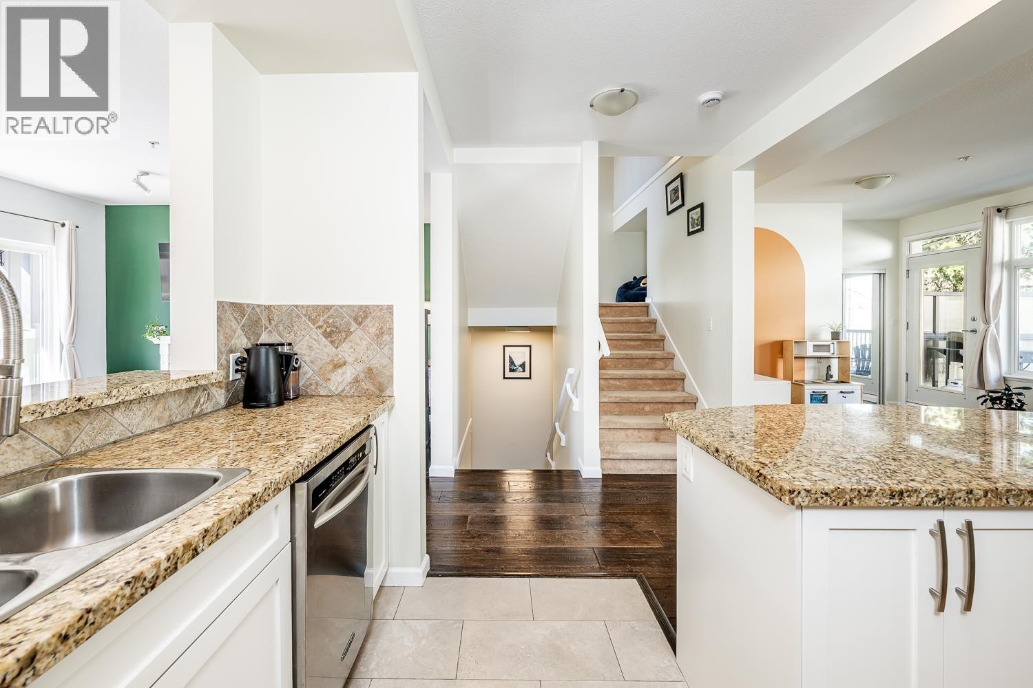 












35 40632 GOVERNMENT ROAD

,
Squamish,




British Columbia
V8B0M7

