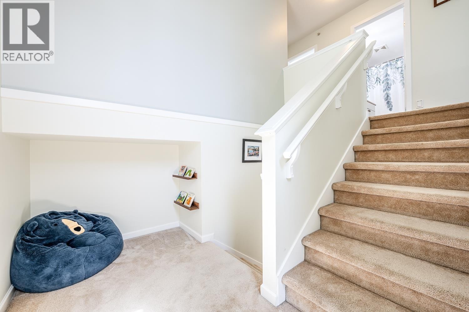 












35 40632 GOVERNMENT ROAD

,
Squamish,




British Columbia
V8B0M7

