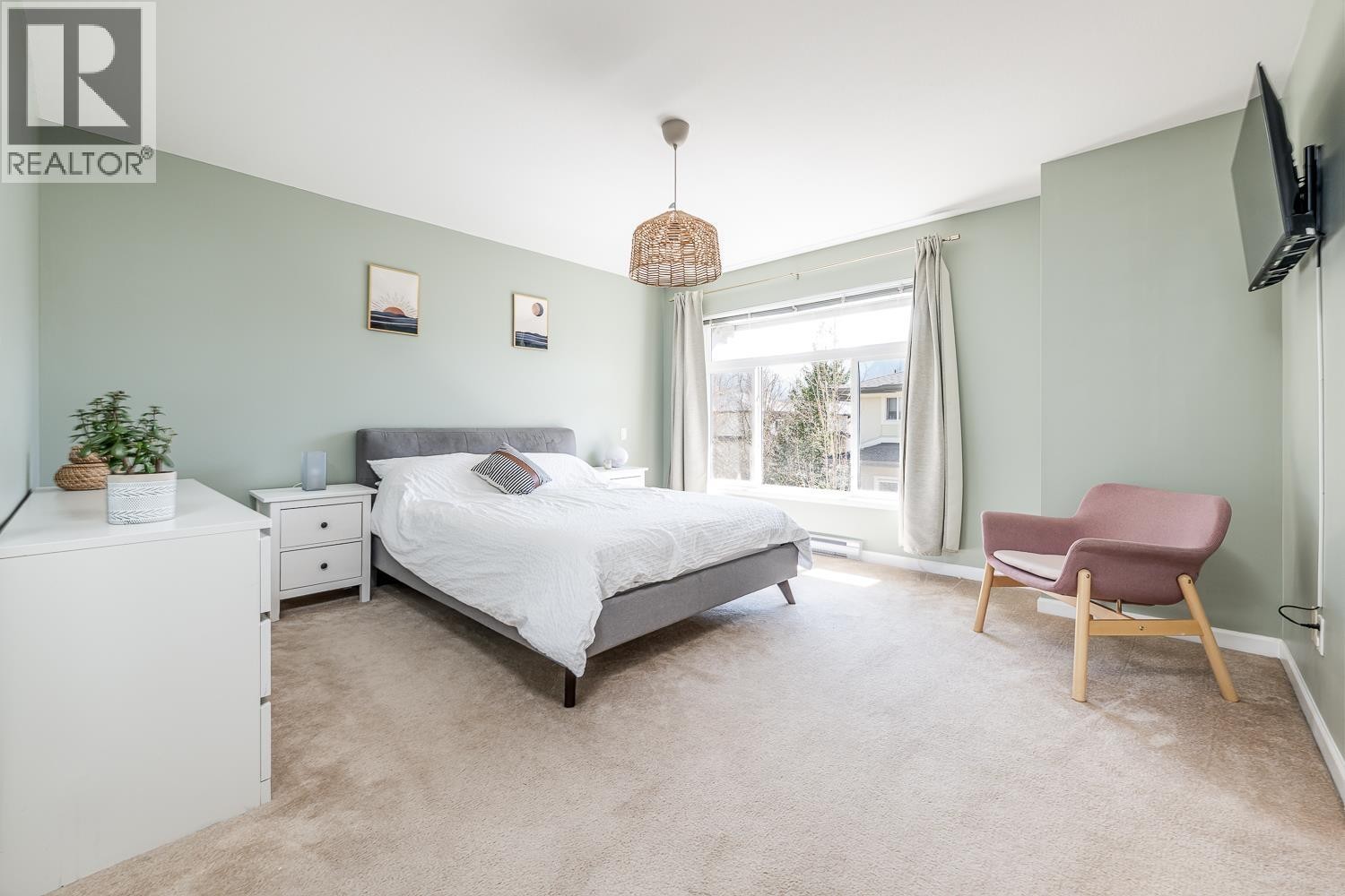 












35 40632 GOVERNMENT ROAD

,
Squamish,




British Columbia
V8B0M7

