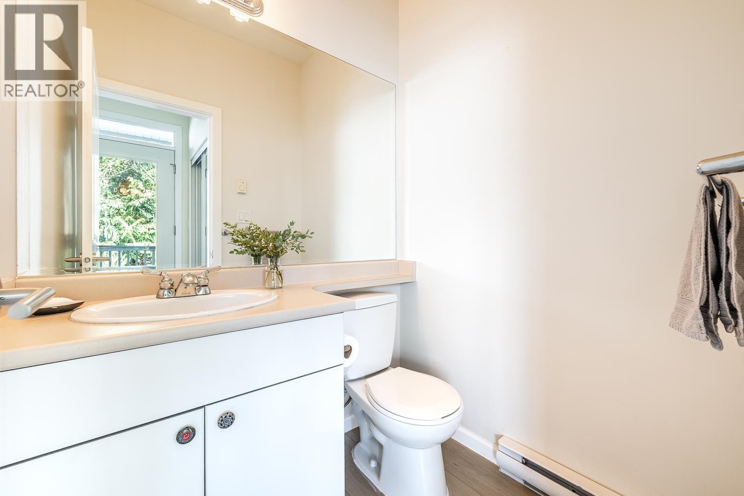 












35 40632 GOVERNMENT ROAD

,
Squamish,




British Columbia
V8B0M7

