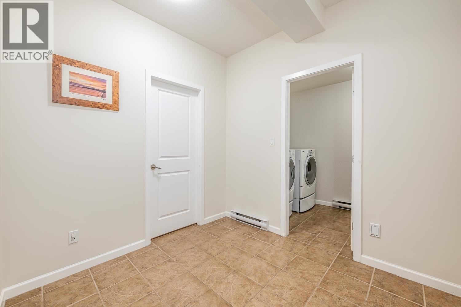 












35 40632 GOVERNMENT ROAD

,
Squamish,




British Columbia
V8B0M7

