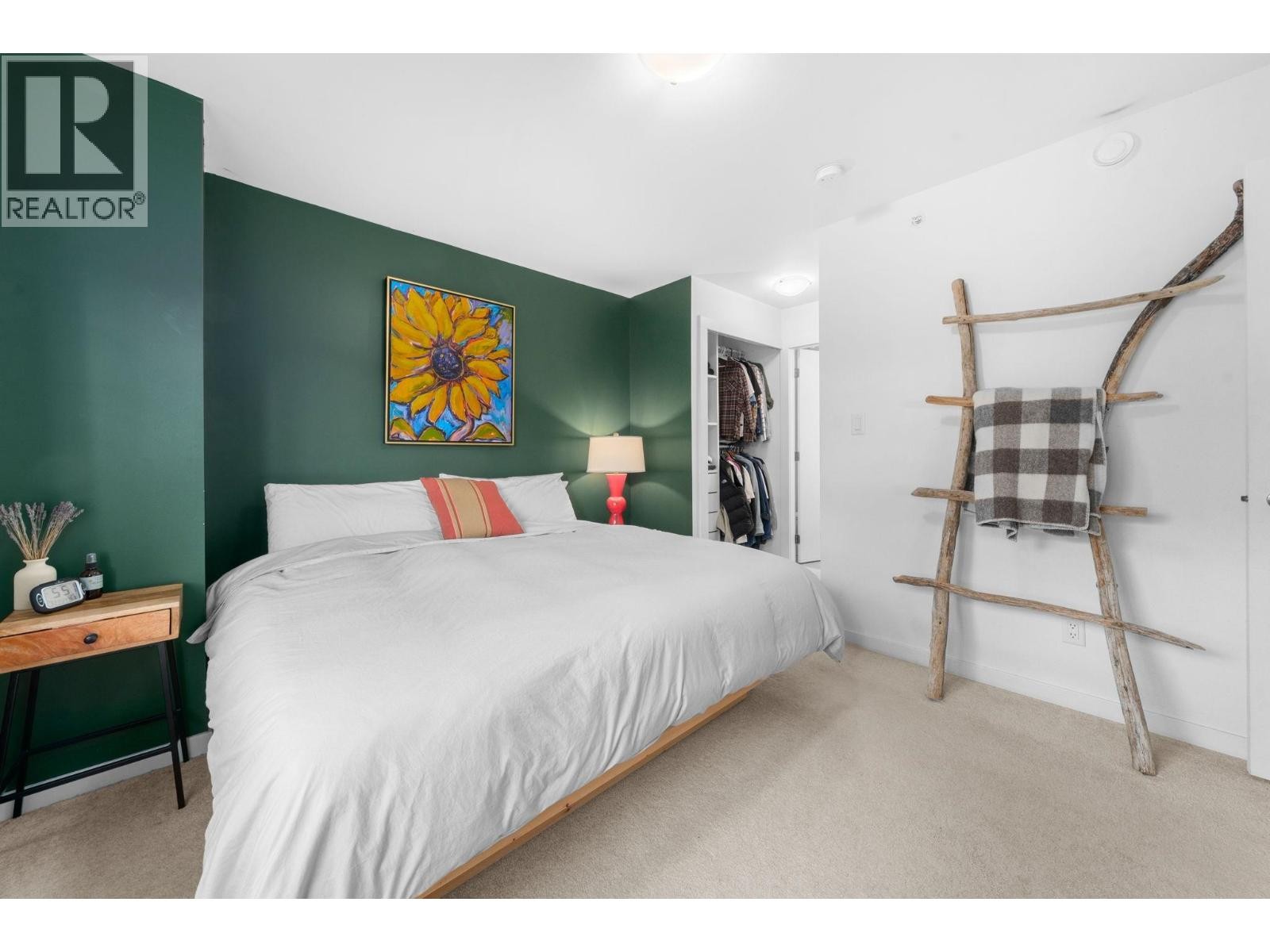 












20 39769 GOVERNMENT ROAD

,
Squamish,




British Columbia
V8B0Z1

