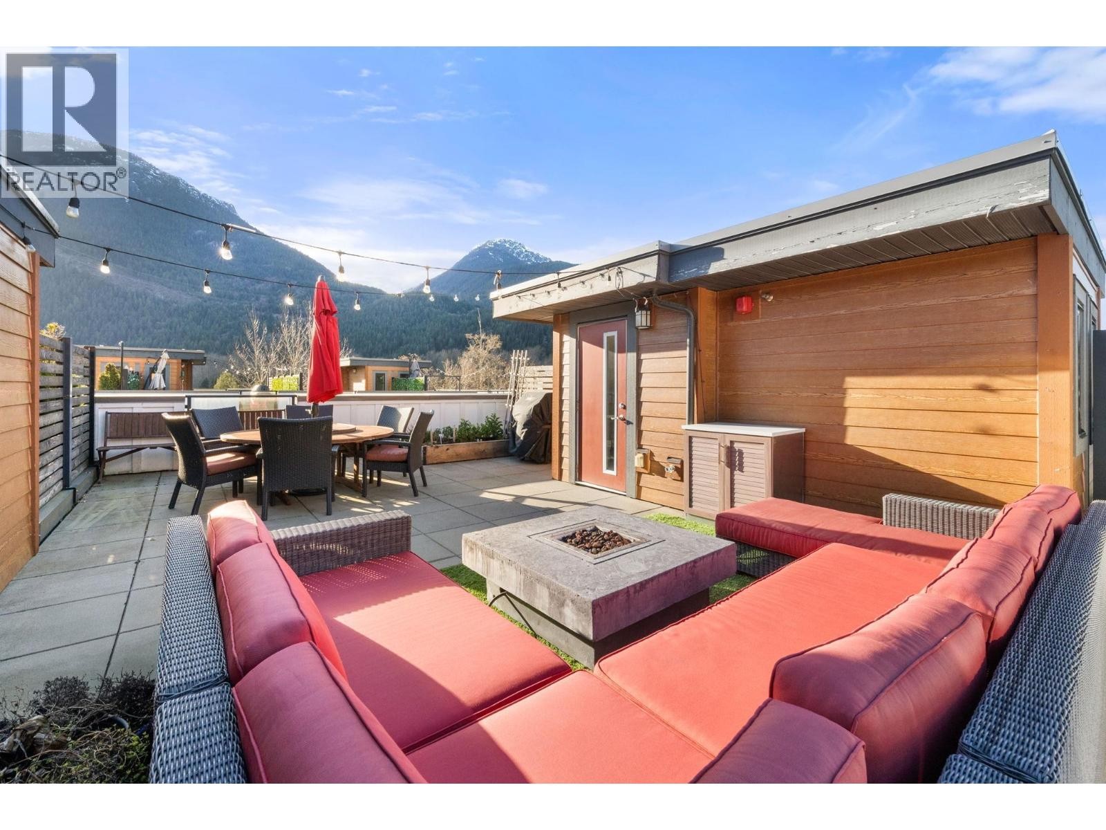 












20 39769 GOVERNMENT ROAD

,
Squamish,




British Columbia
V8B0Z1

