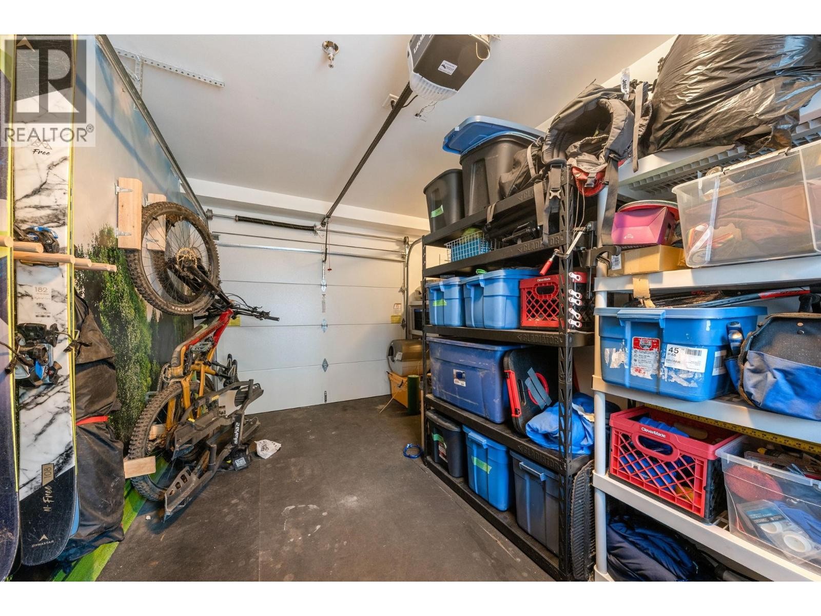 












20 39769 GOVERNMENT ROAD

,
Squamish,




British Columbia
V8B0Z1

