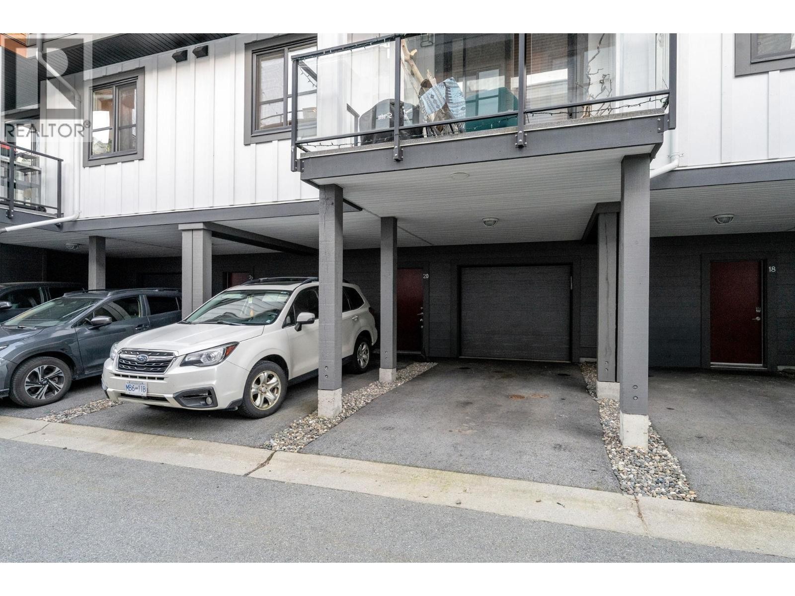 












20 39769 GOVERNMENT ROAD

,
Squamish,




British Columbia
V8B0Z1

