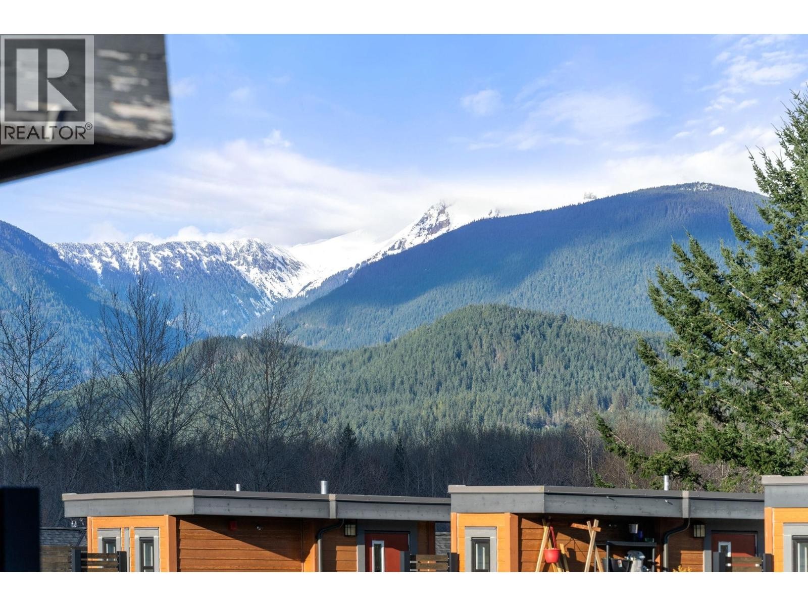 












20 39769 GOVERNMENT ROAD

,
Squamish,




British Columbia
V8B0Z1

