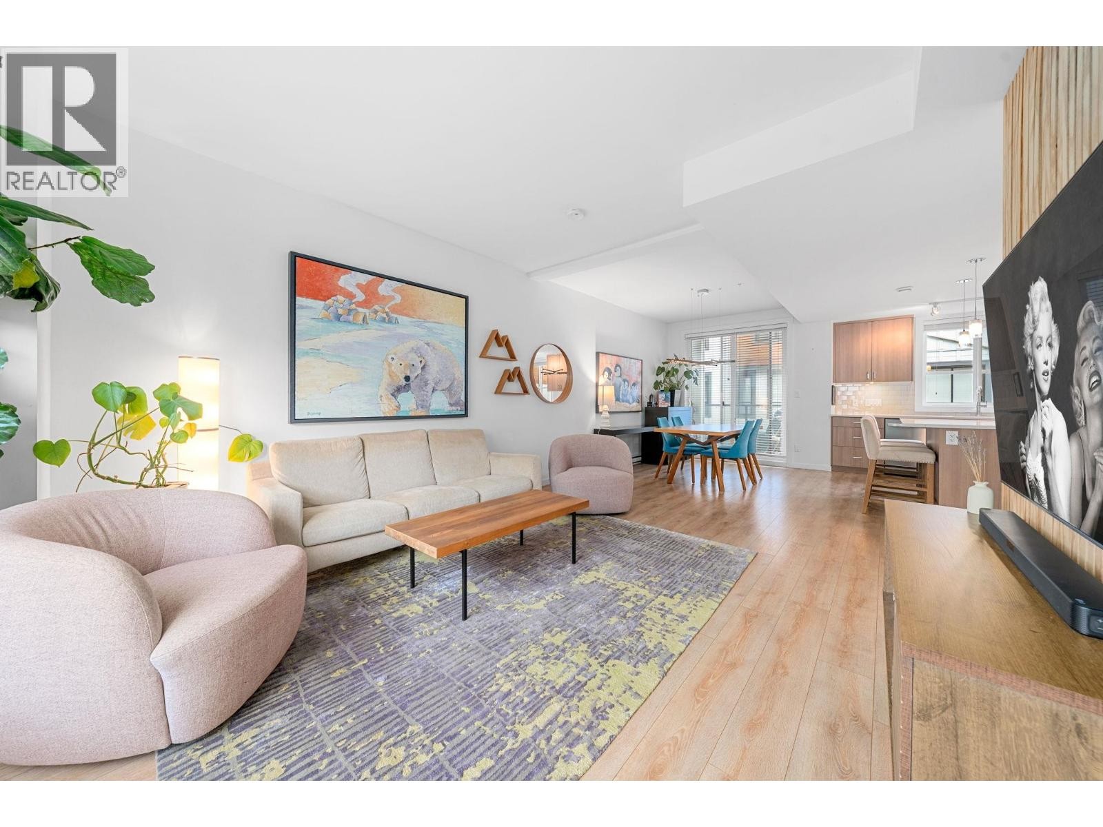 












20 39769 GOVERNMENT ROAD

,
Squamish,




British Columbia
V8B0Z1

