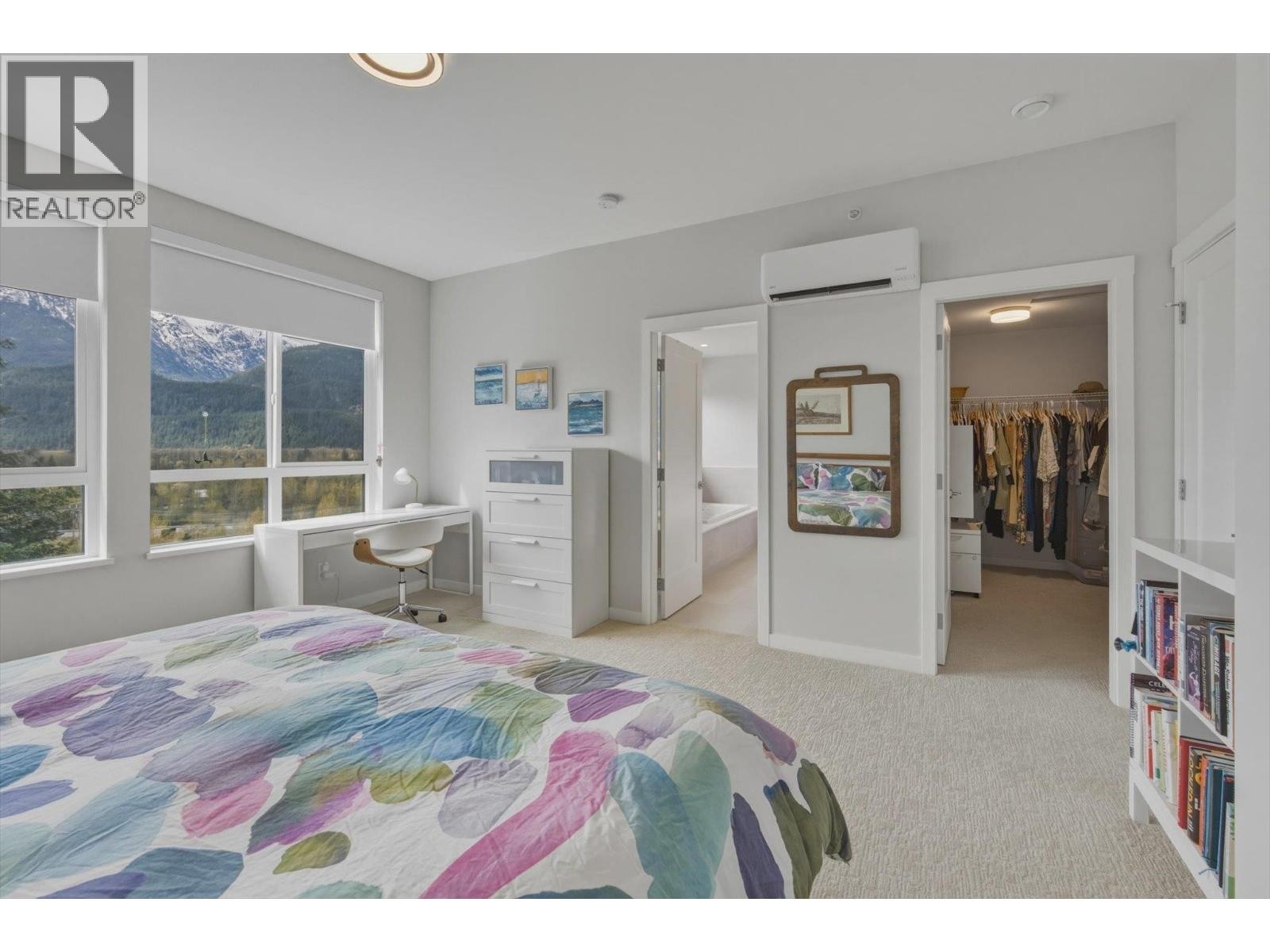 












41235 HIGHLINE PLACE

,
Squamish,




British Columbia
V8B1C2

