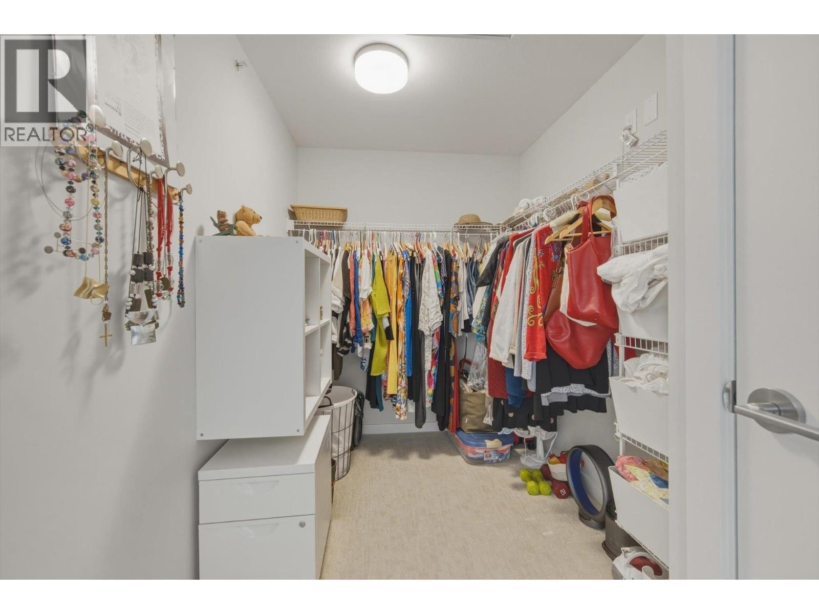 












41235 HIGHLINE PLACE

,
Squamish,




British Columbia
V8B1C2

