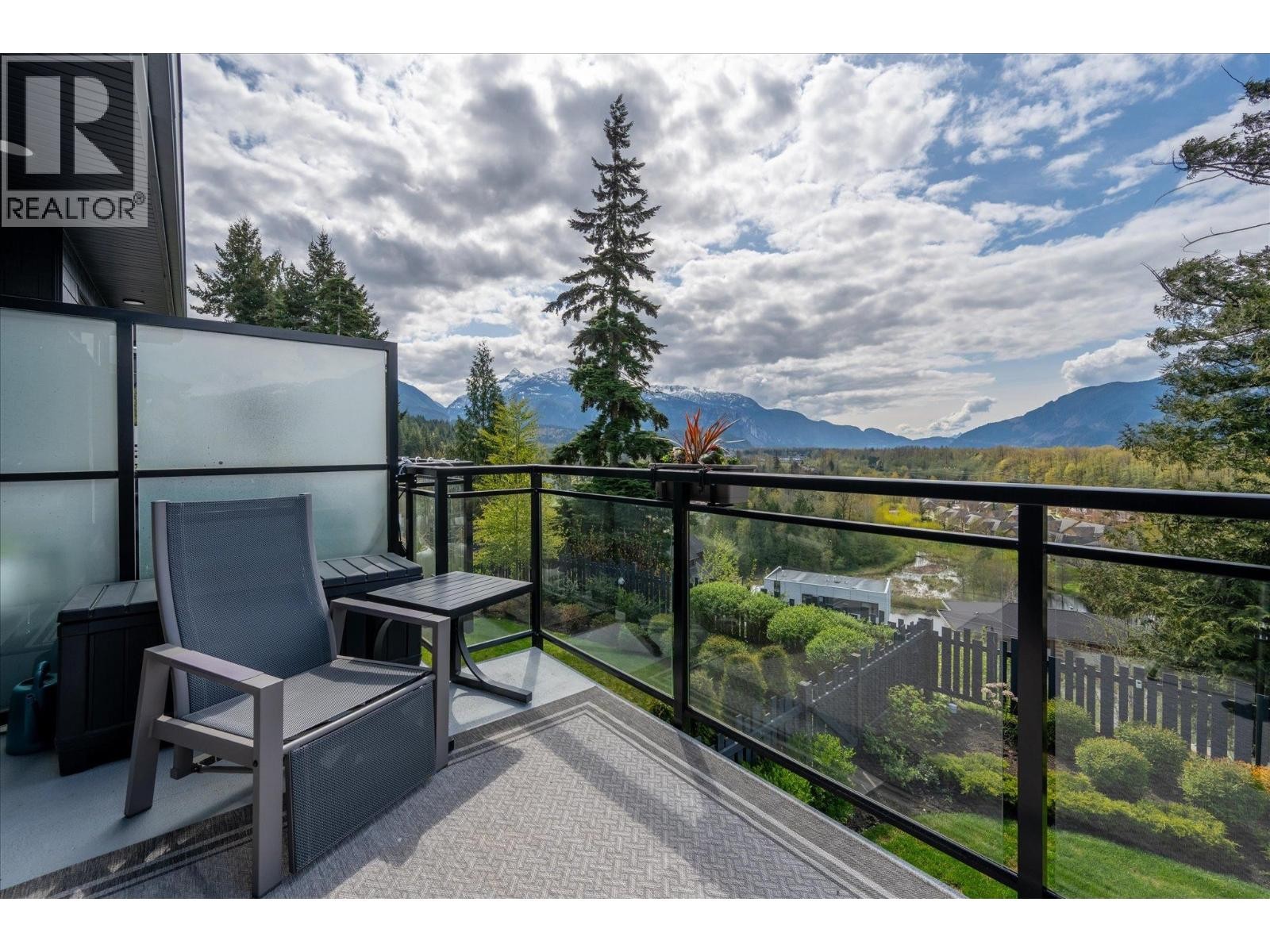 












41235 HIGHLINE PLACE

,
Squamish,




British Columbia
V8B1C2

