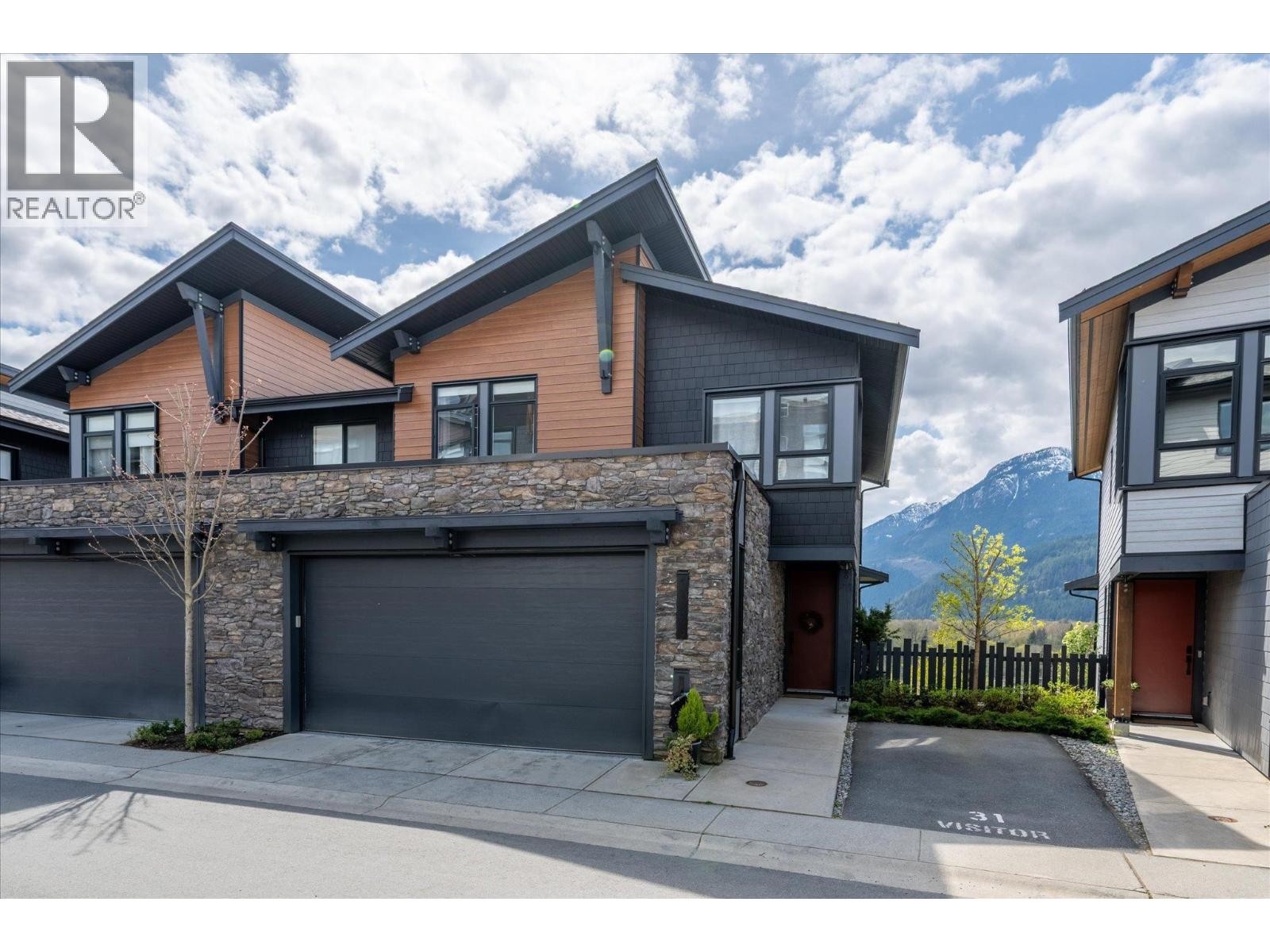 












41235 HIGHLINE PLACE

,
Squamish,




British Columbia
V8B1C2

